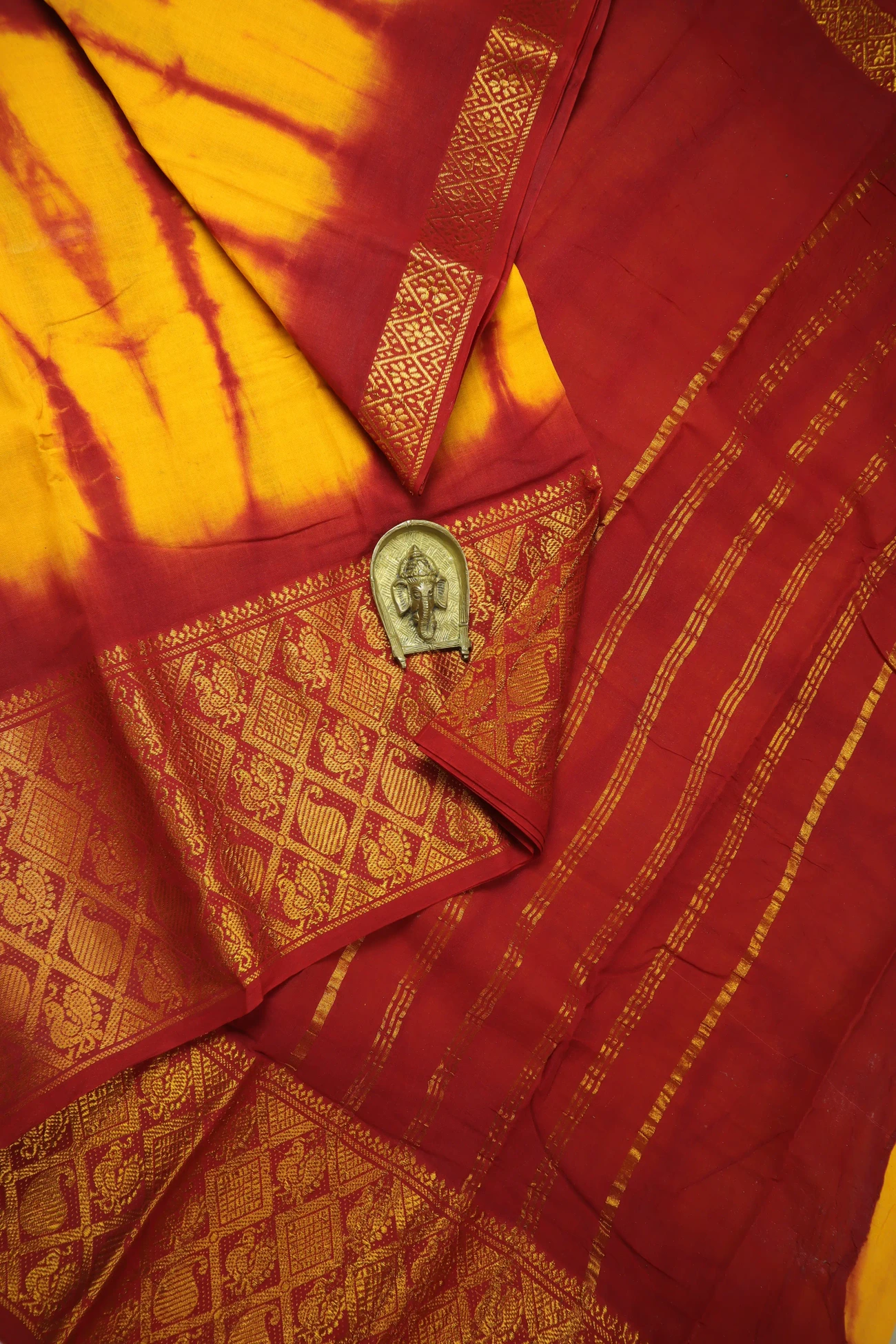 yellow-batik-madurai-sungudi-saree-ss006251-a