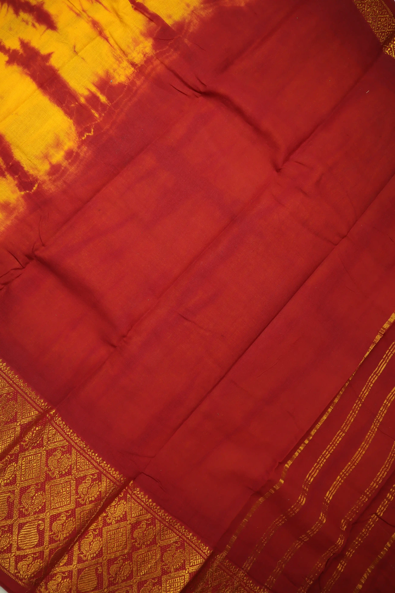 yellow-batik-madurai-sungudi-saree-ss006251-b