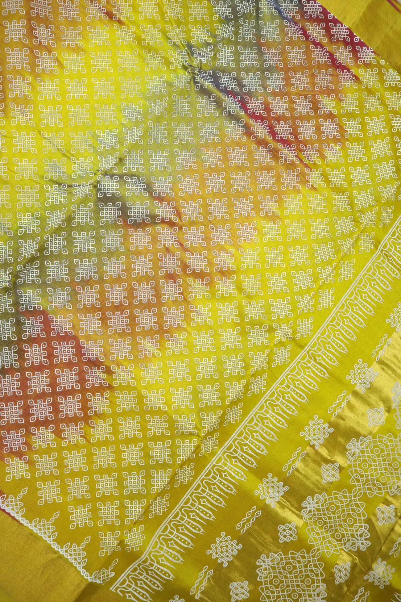 gold-kolam-kanchi-silk-cotton-saree-sc003015-c