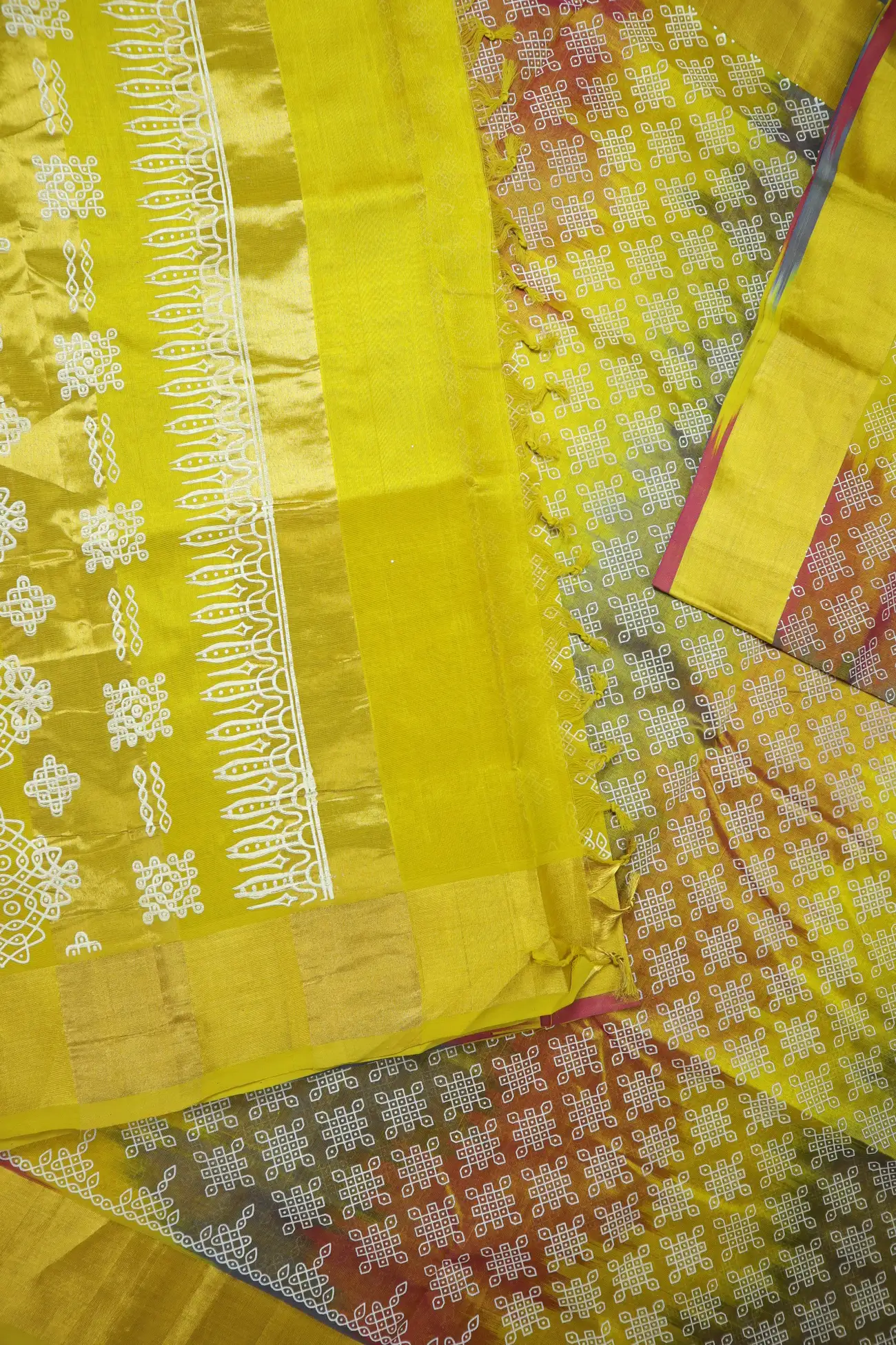 gold-kolam-kanchi-silk-cotton-saree-sc003015-e