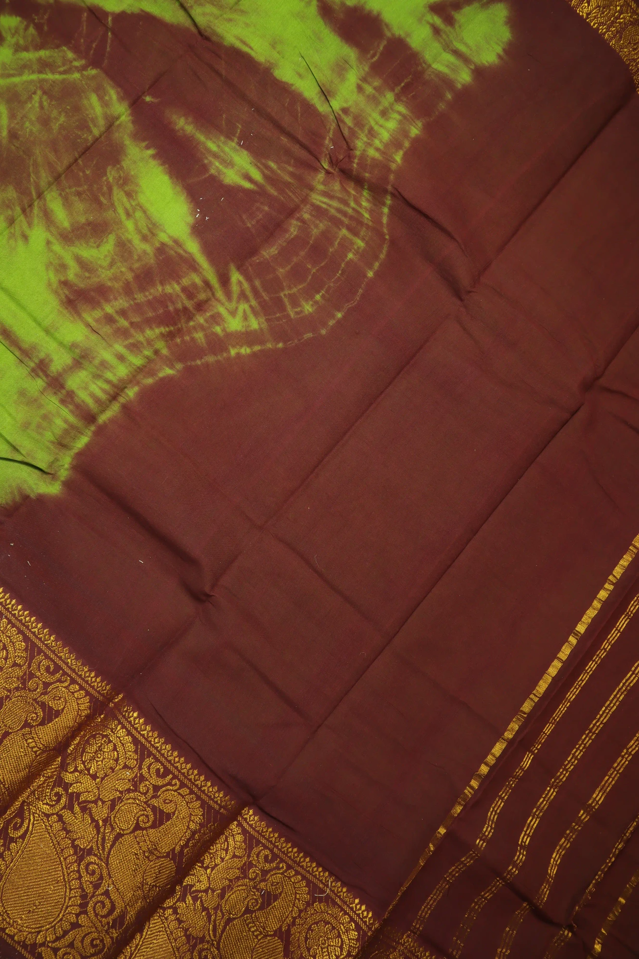 light-green-batik-madurai-sungudi-saree-ss006250-b