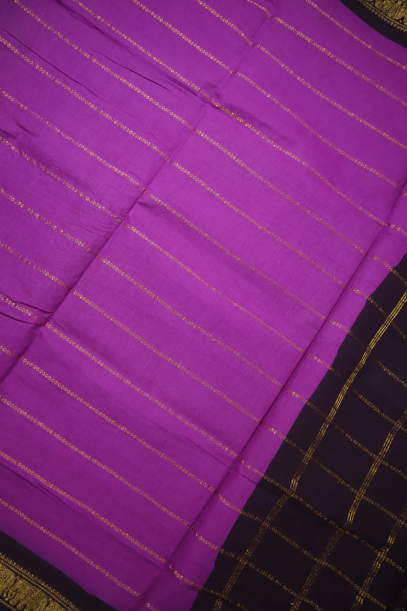 magenta-veldhari-elephant-madurai-sungudi-saree-ss006274-c