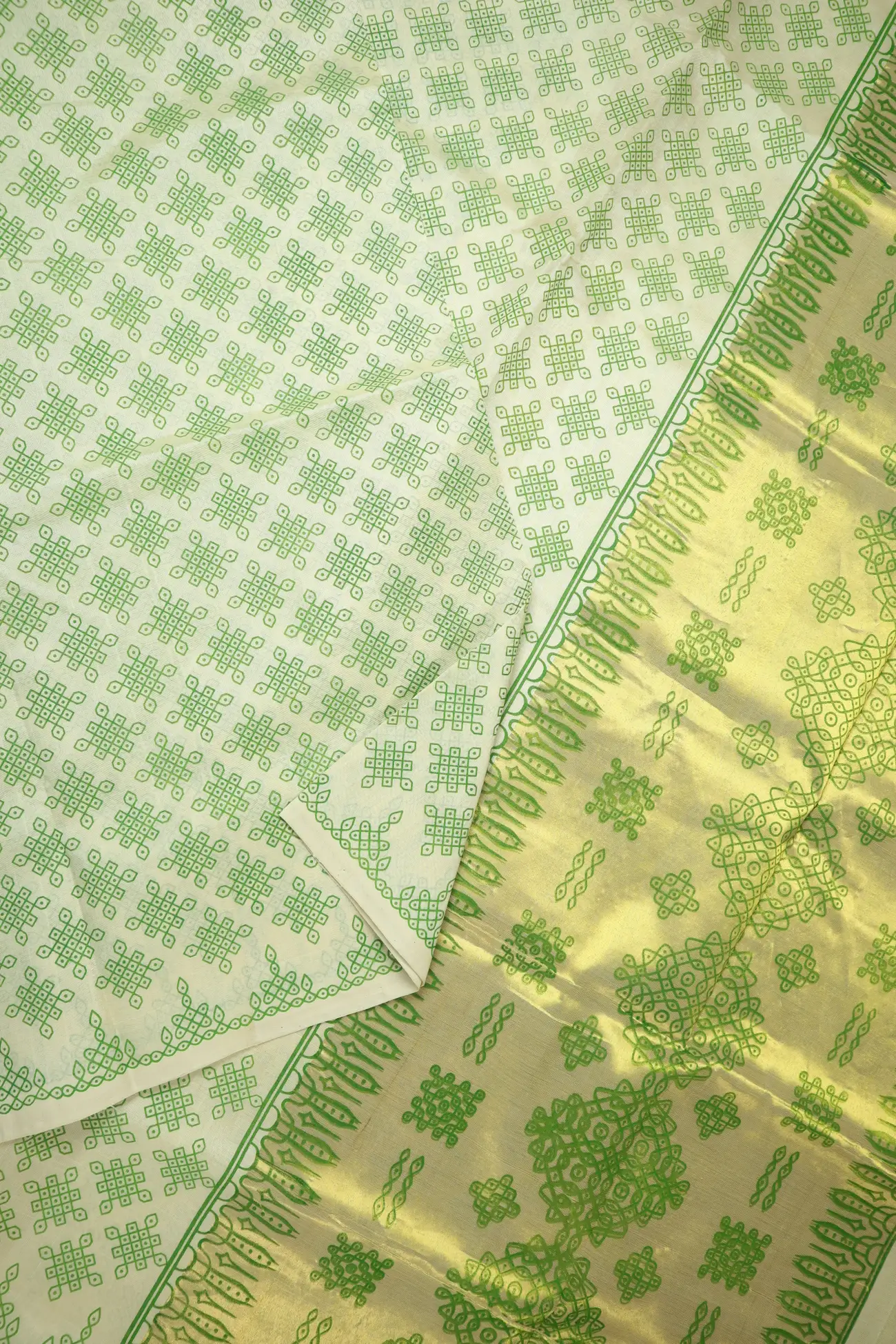 white-kolam-kanchi-silk-cotton-saree-sc003012-c