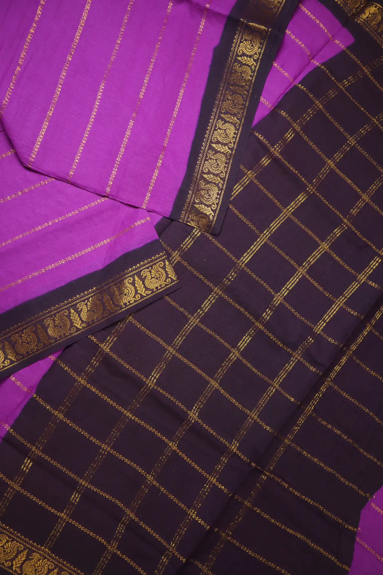 magenta-peacock-veldhari-madurai-sungudi-saree-ss006272-b