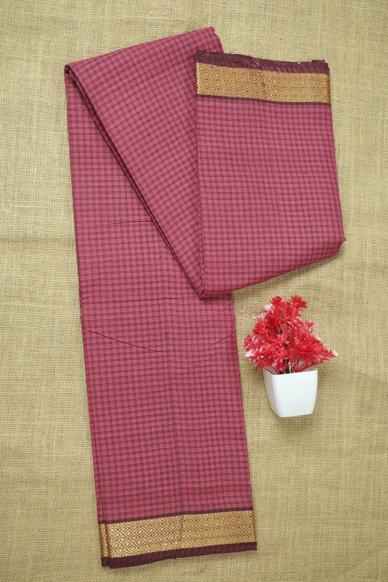 pink-diamoned-checked-saree-ck002727-a