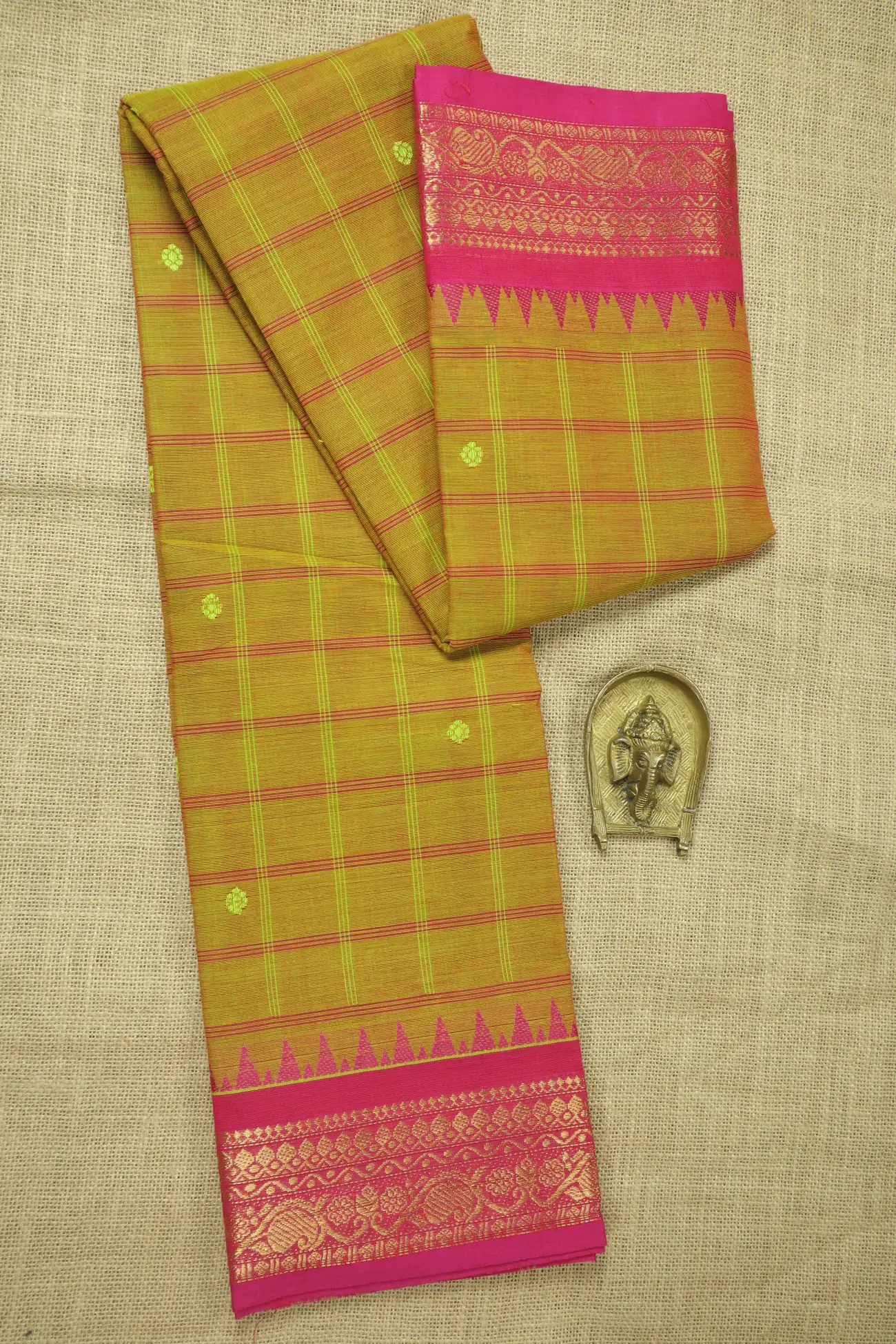 pink-temple-checked-saree-ck002786-a