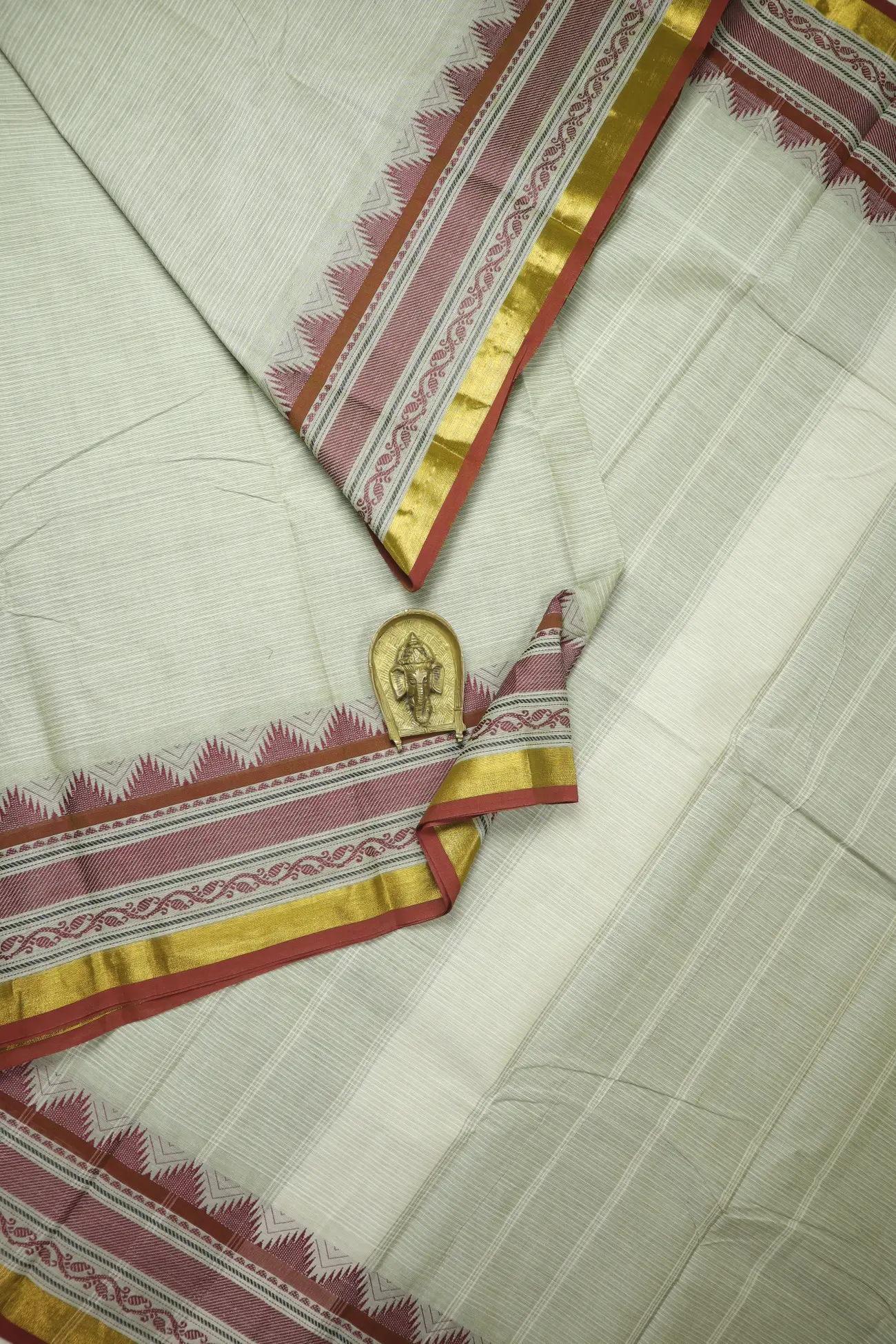 pista-green-temple-grand-chettinad-saree-gc002579-a
