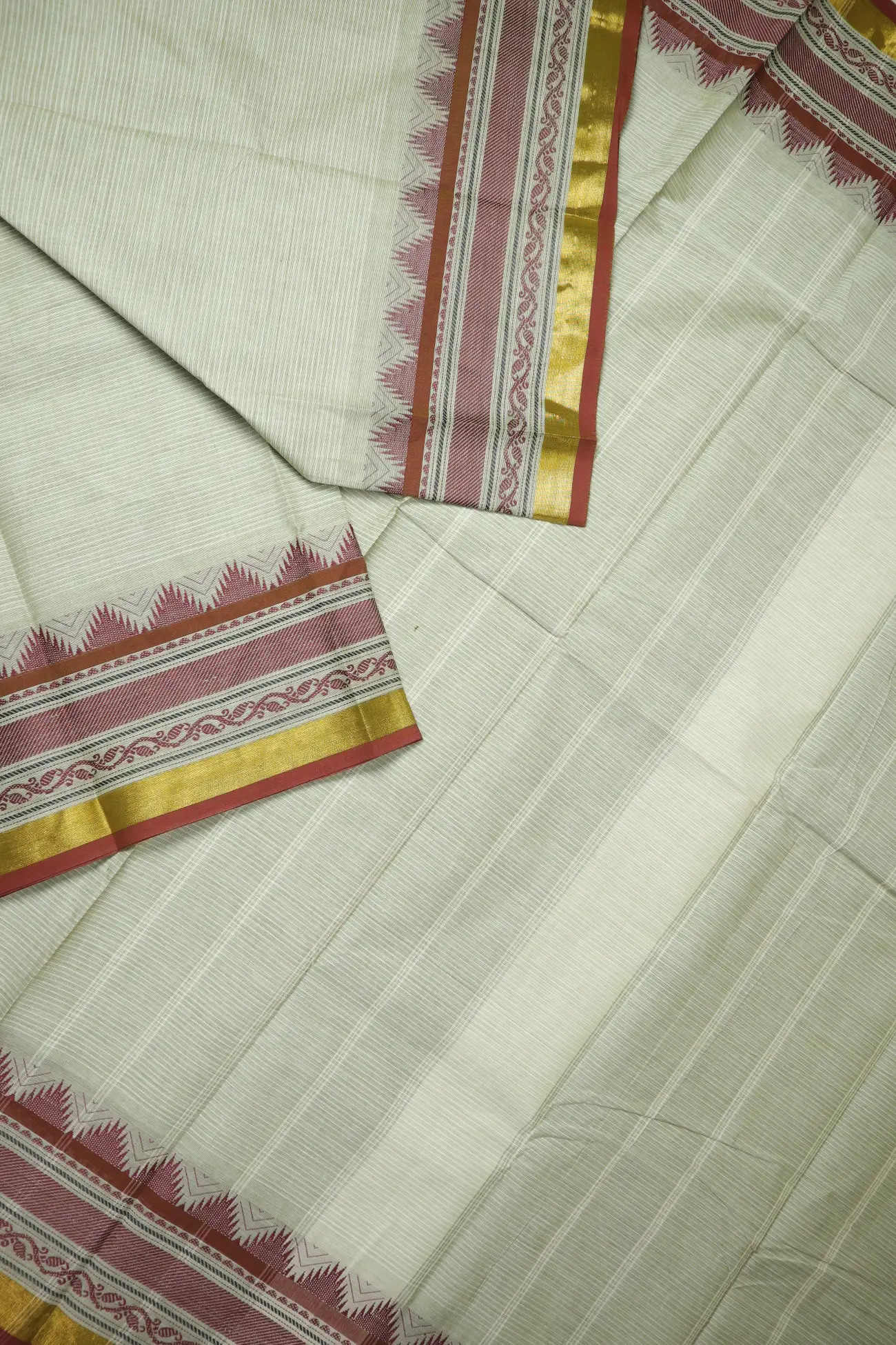 pista-green-temple-grand-chettinad-saree-gc002579-b
