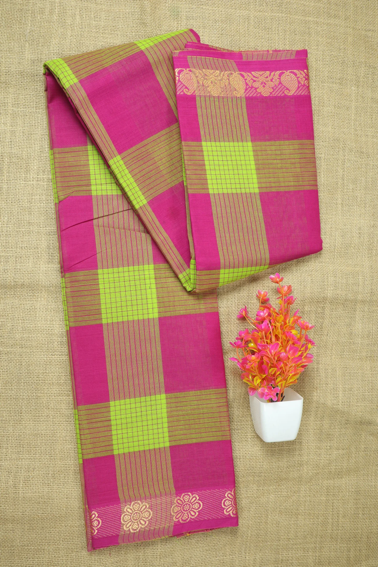 pink-flower-checked-saree-ck002770-a