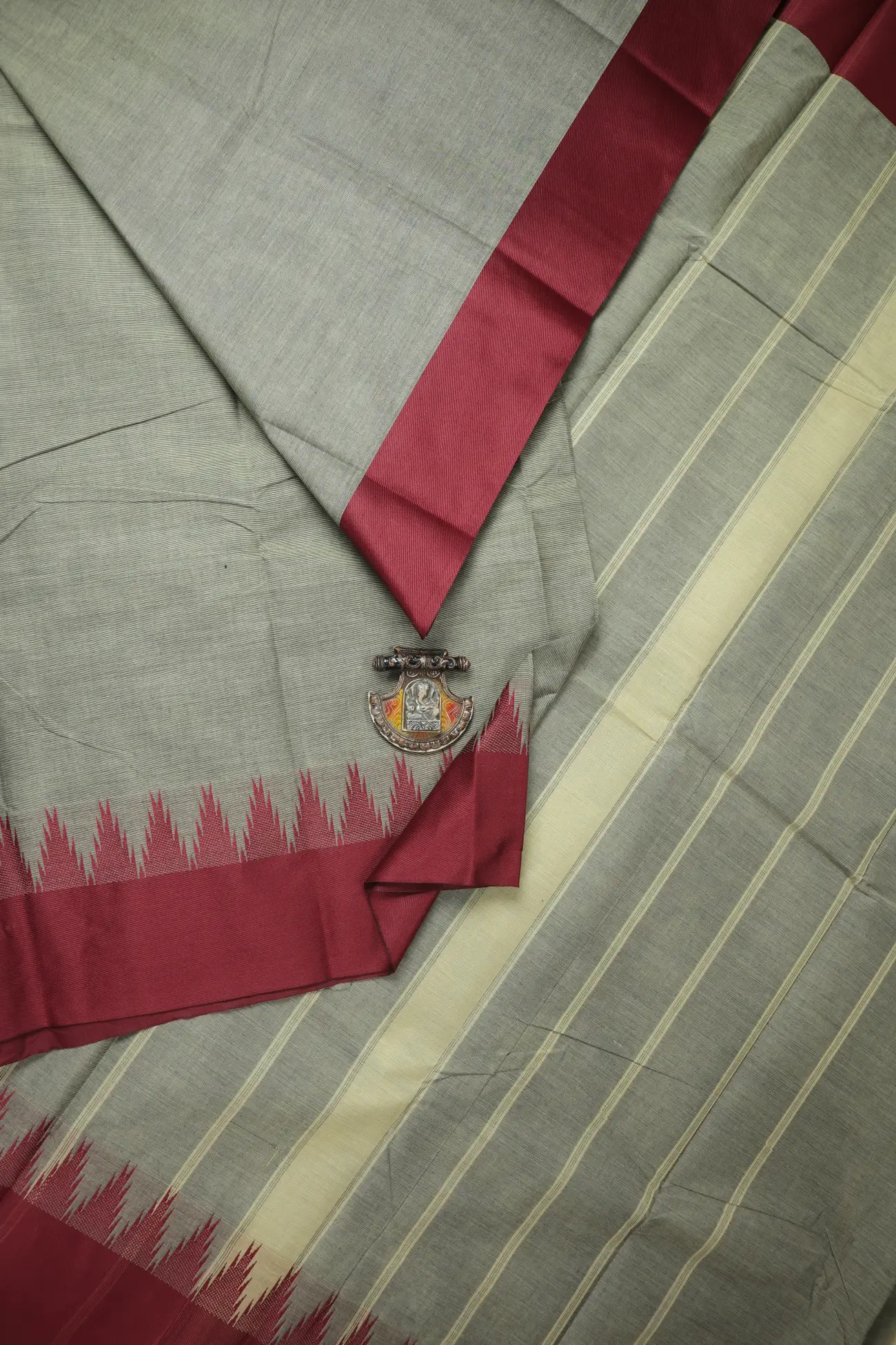 dim-gray-thalampoo-reku-grand-chettinad-saree-gc002578-a