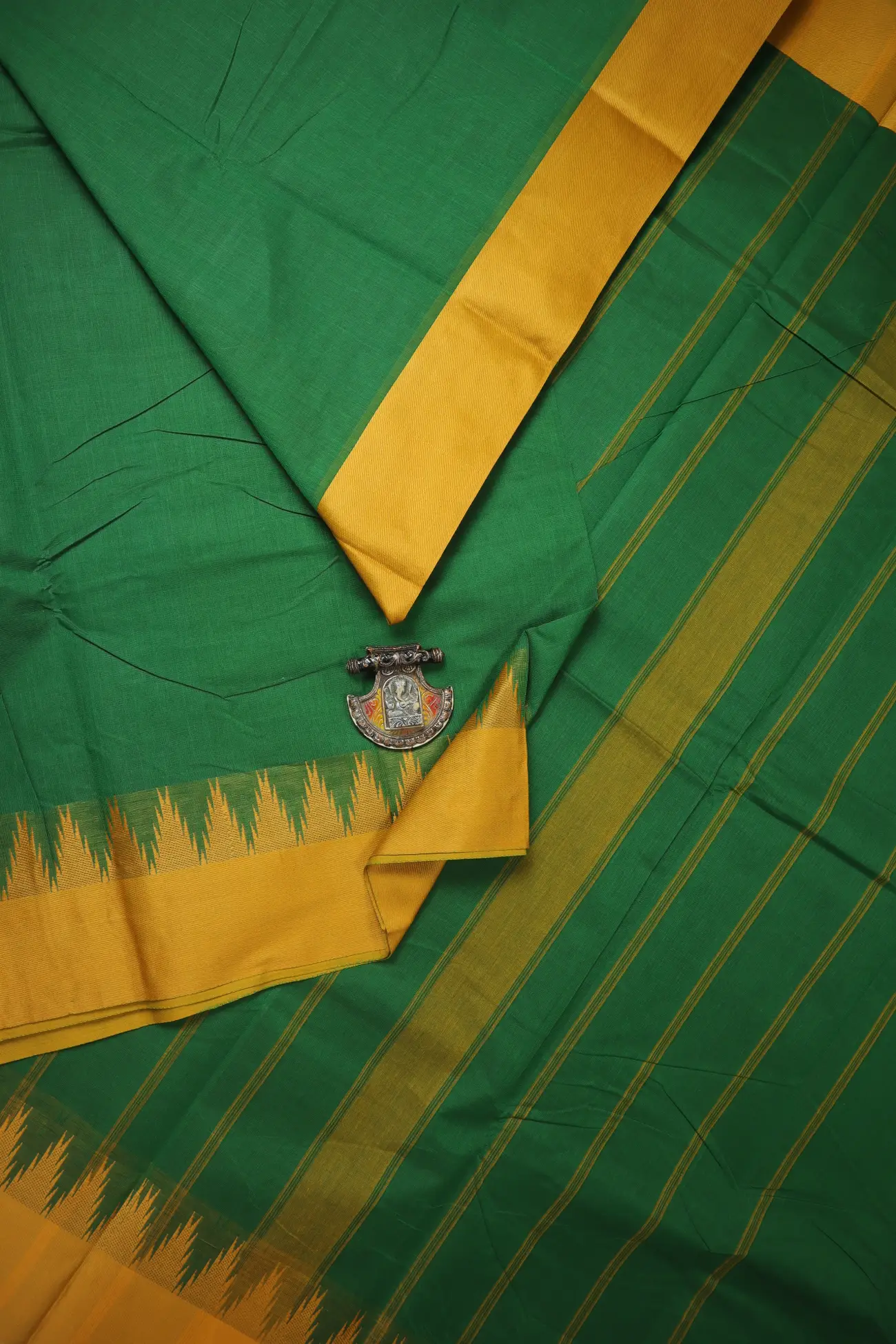 light-green-thalampoo-reku-grand-chettinad-saree-gc002582-a