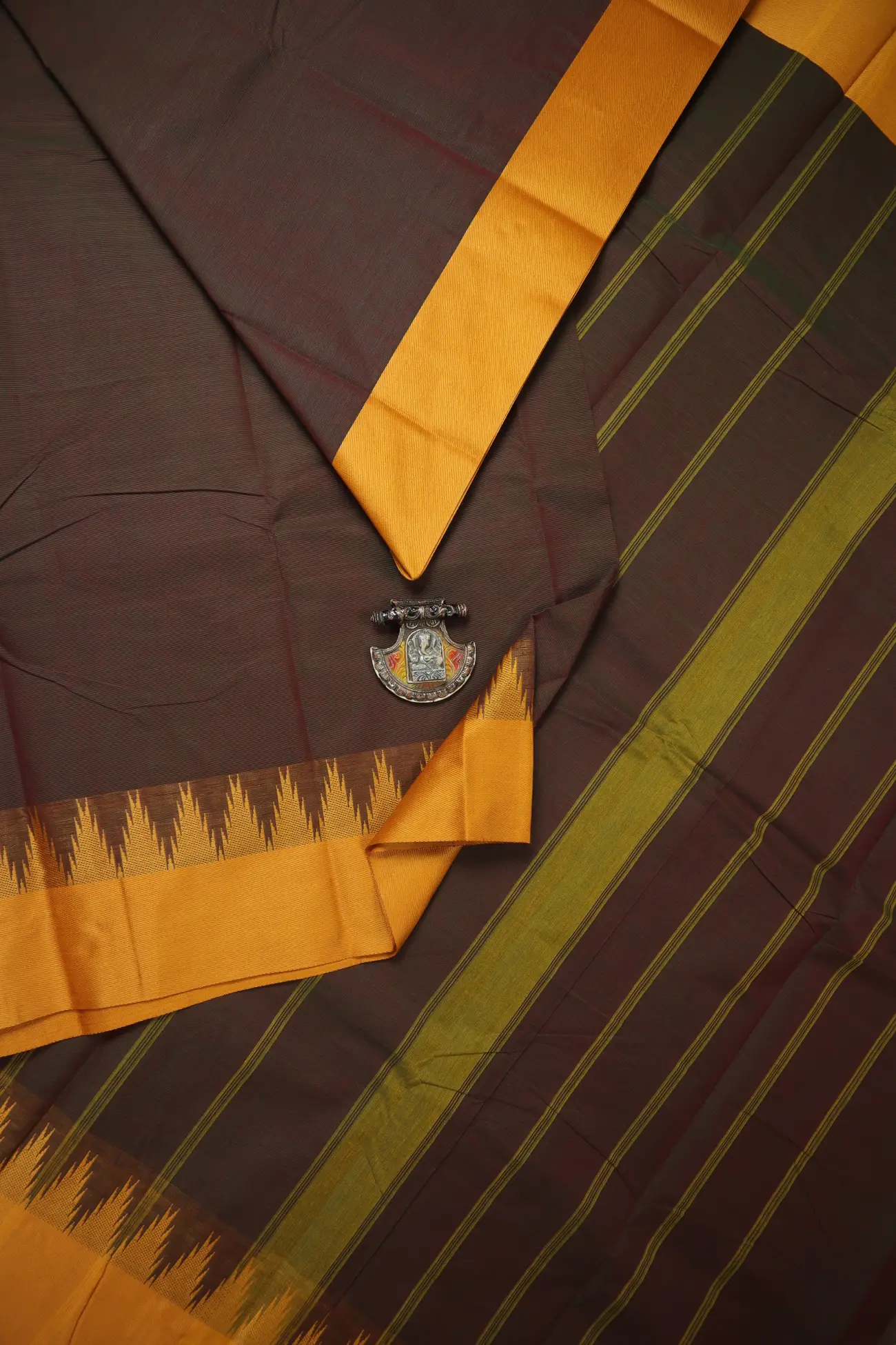 coffee-brown-thalampoo-reku-grand-chettinad-saree-gc002577-a