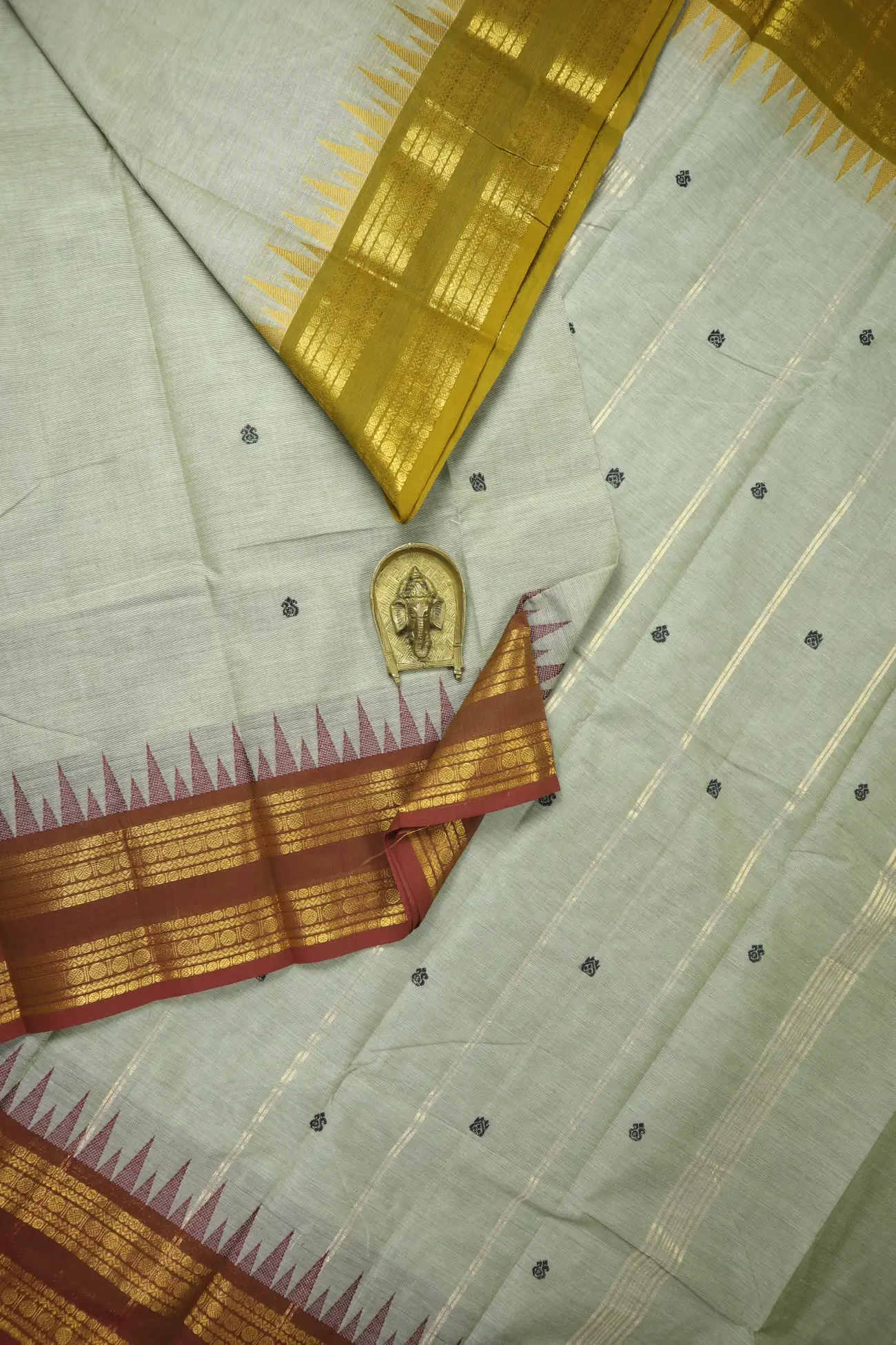 pista-green-temple-ruthratcham-grand-chettinad-saree-gc002480-a