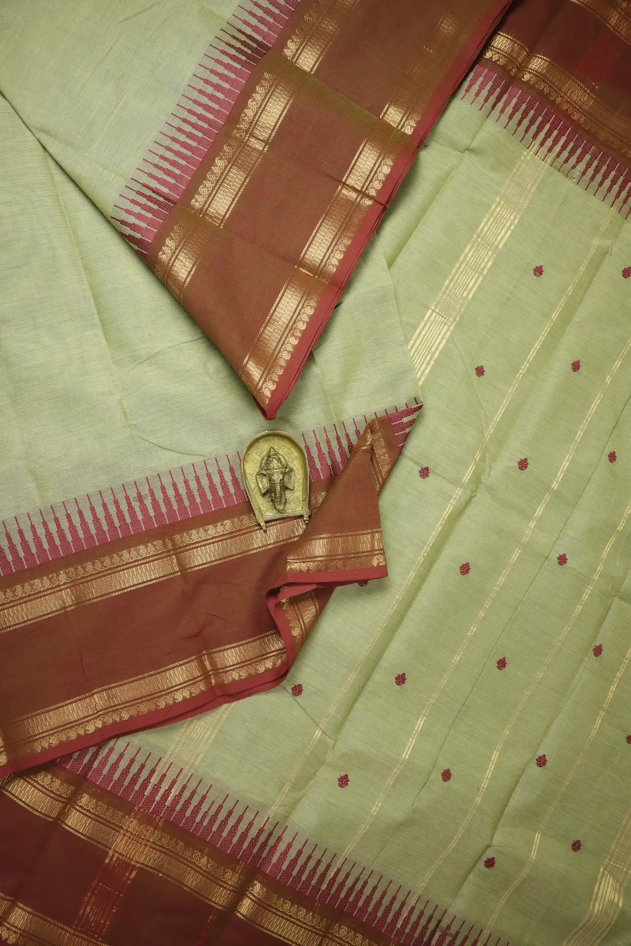 pista-green-oosi-gopuram-grand-chettinad-saree-gc002424-a