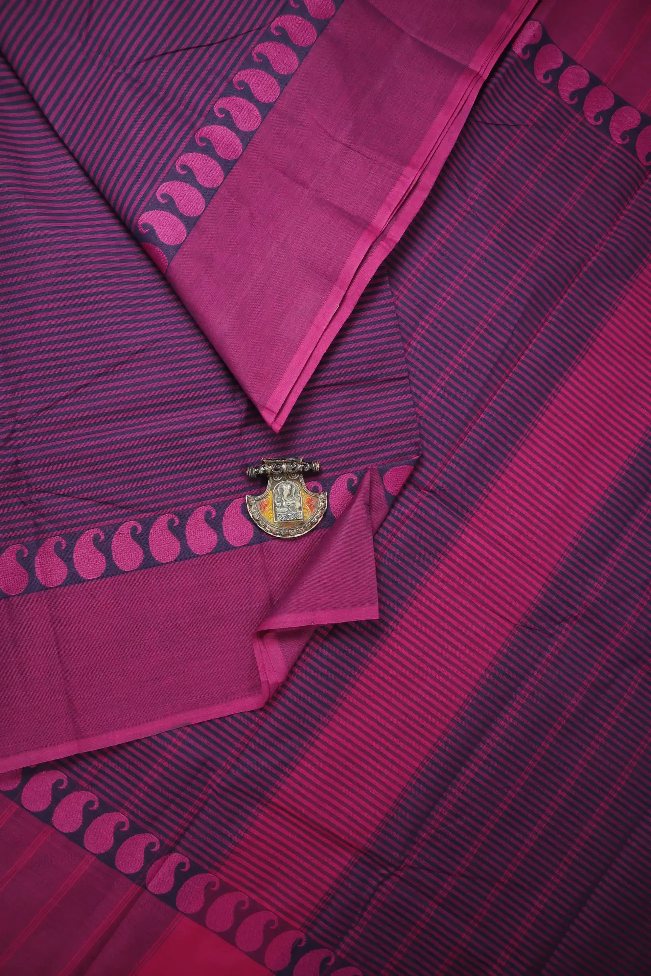 magenta-mango-horizontal-stripes-grand-chettinad-saree-gc002571-a