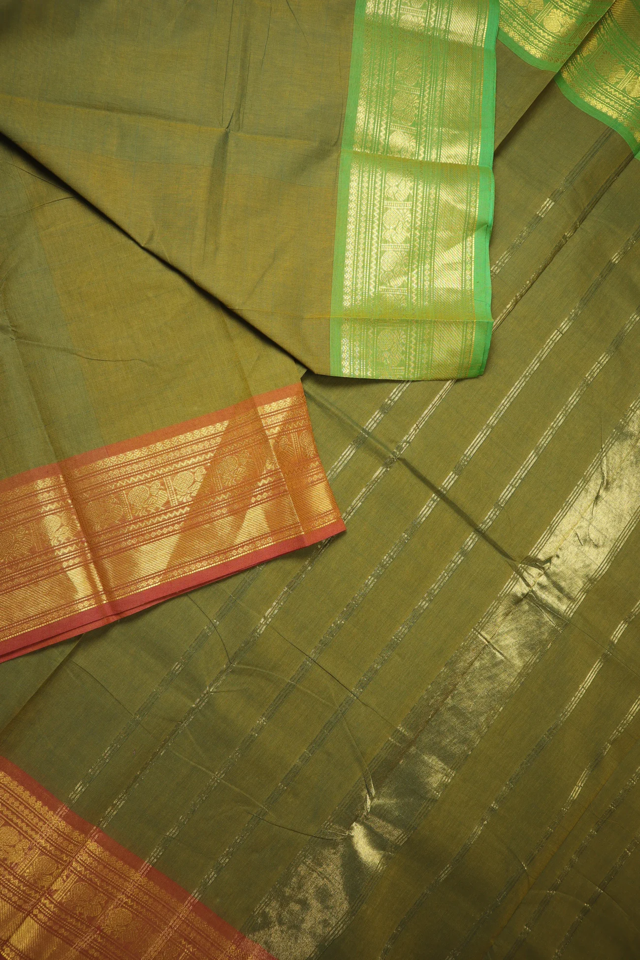 dark-olive-green-peacock-grand-chettinad-saree-gc002544-b