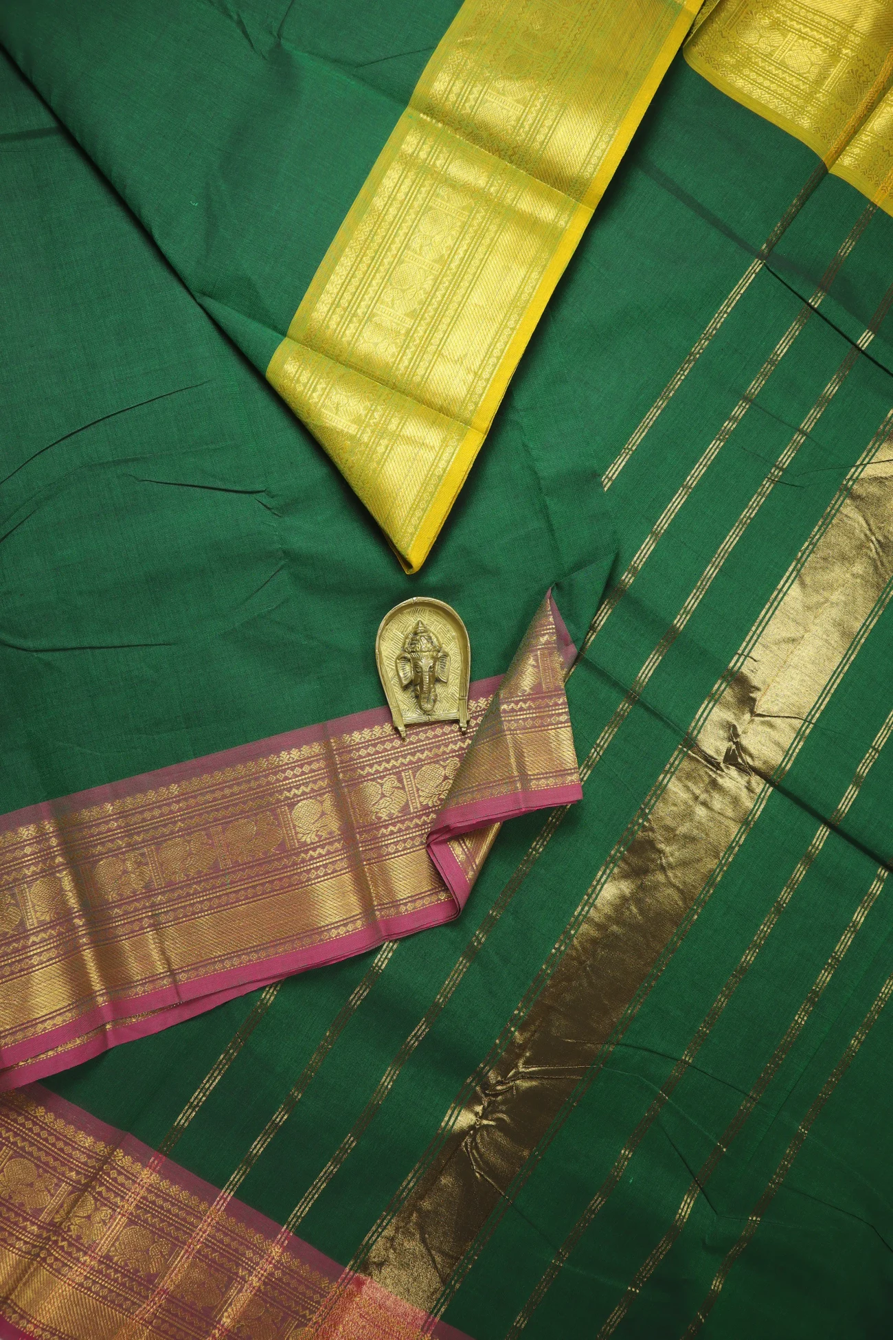 dark-green-peacock-grand-chettinad-saree-gc002546-a