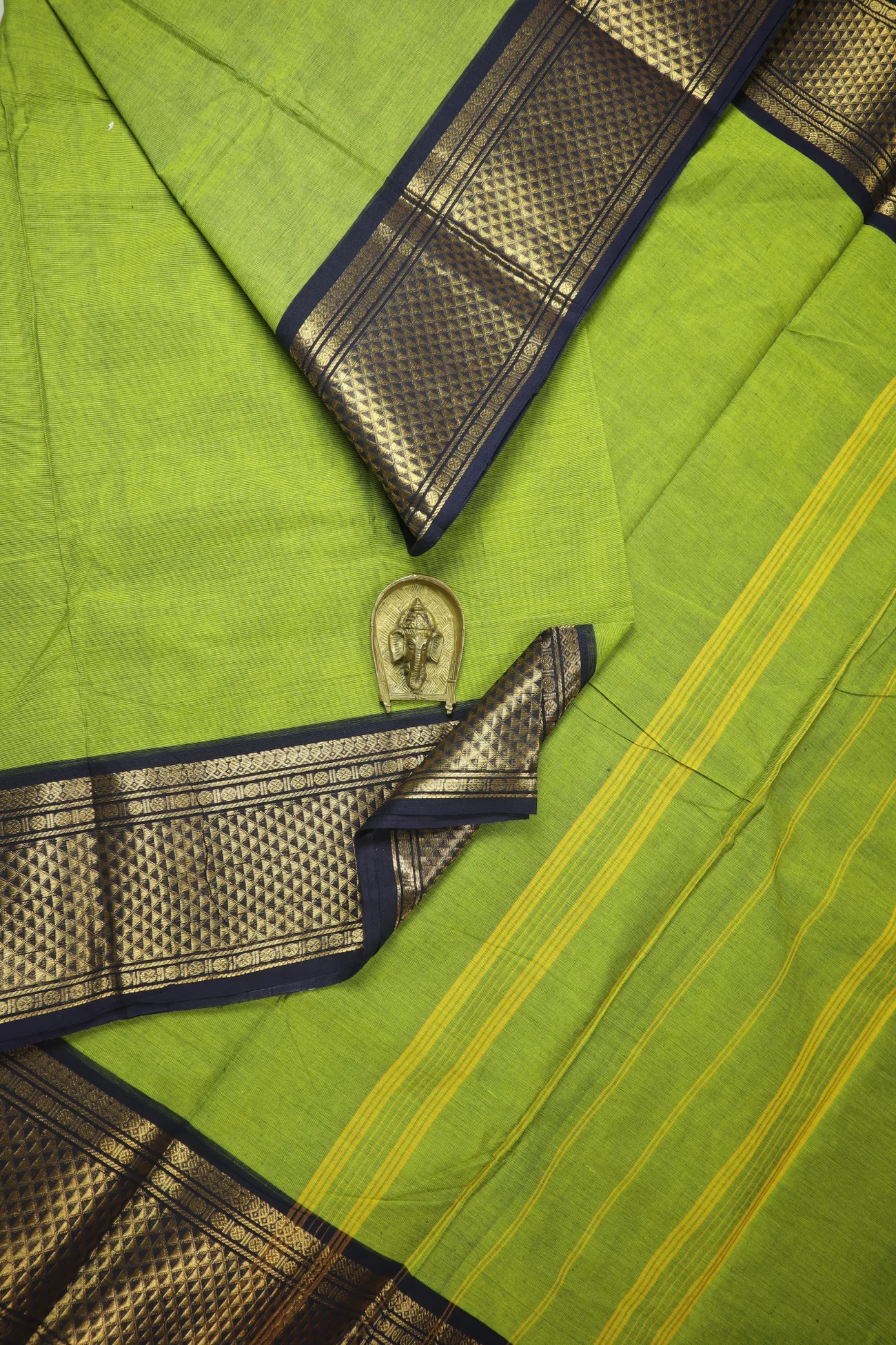 light-green-ruthratcham-grand-chettinad-saree-gc002595-a