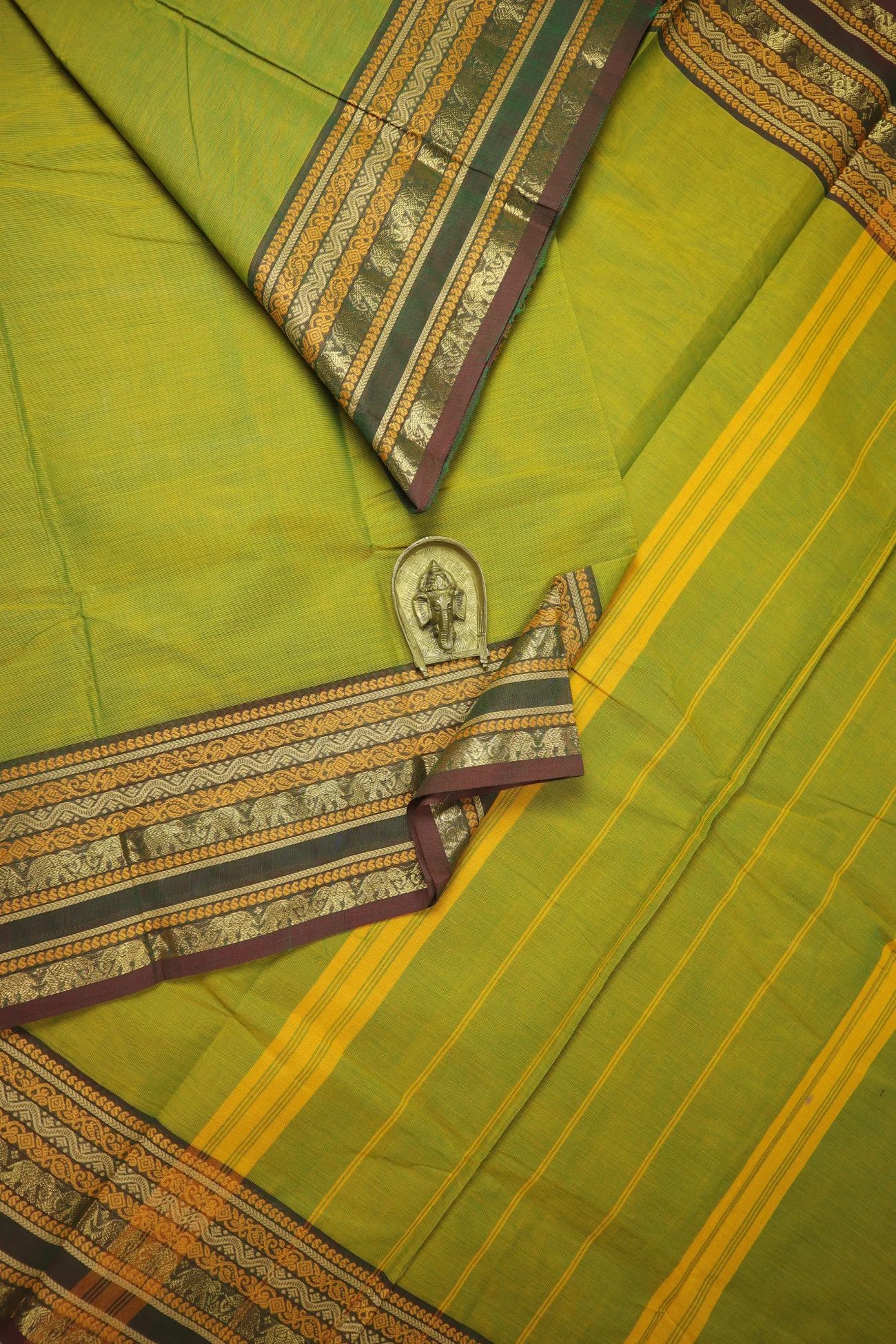 yellow-green-elephant-grand-chettinad-saree-gc002583-a