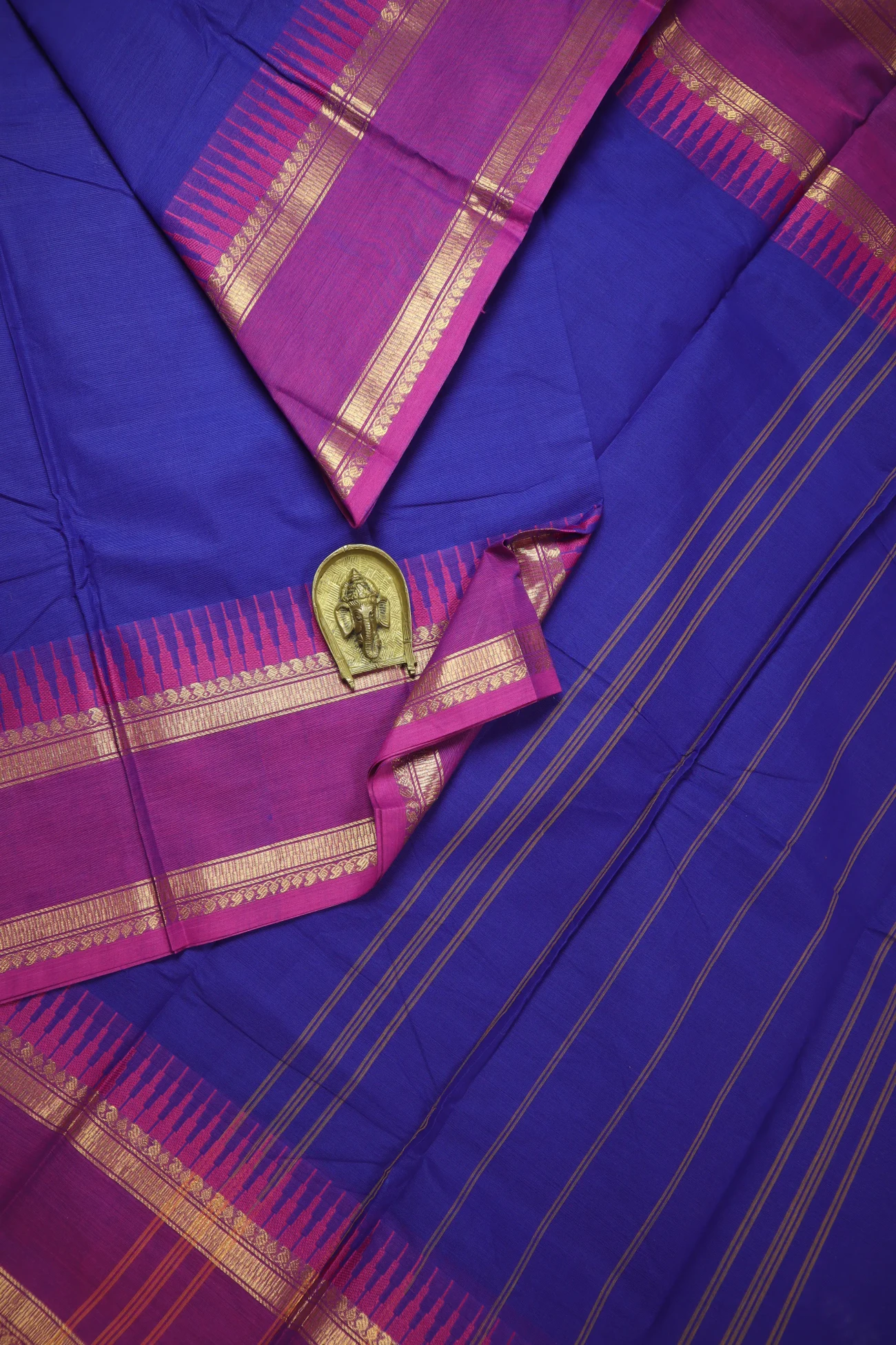 navy-oosi-gopuram-grand-chettinad-saree-gc002589-a