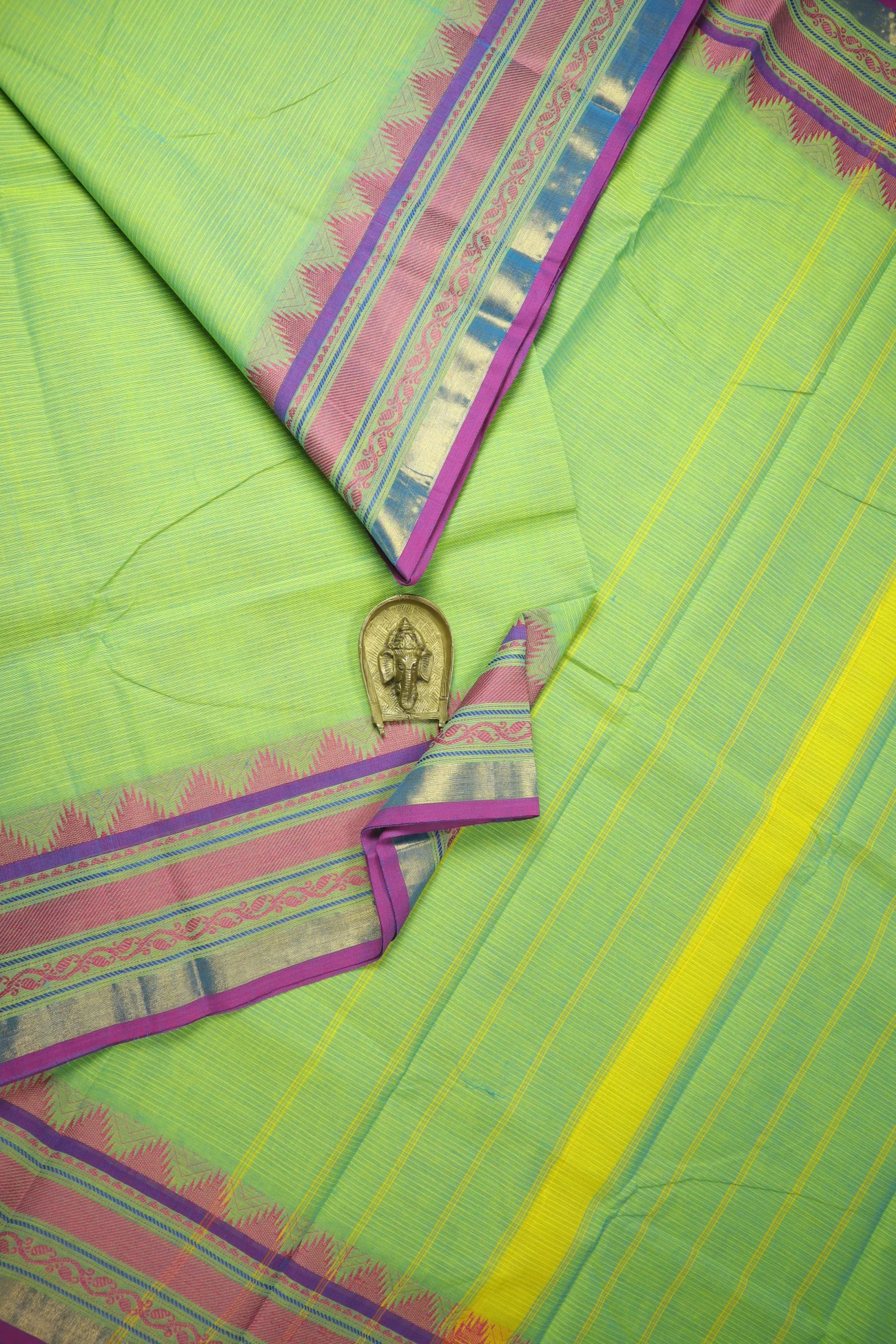 light-green-thalampoo-reku-grand-chettinad-saree-gc002603-a