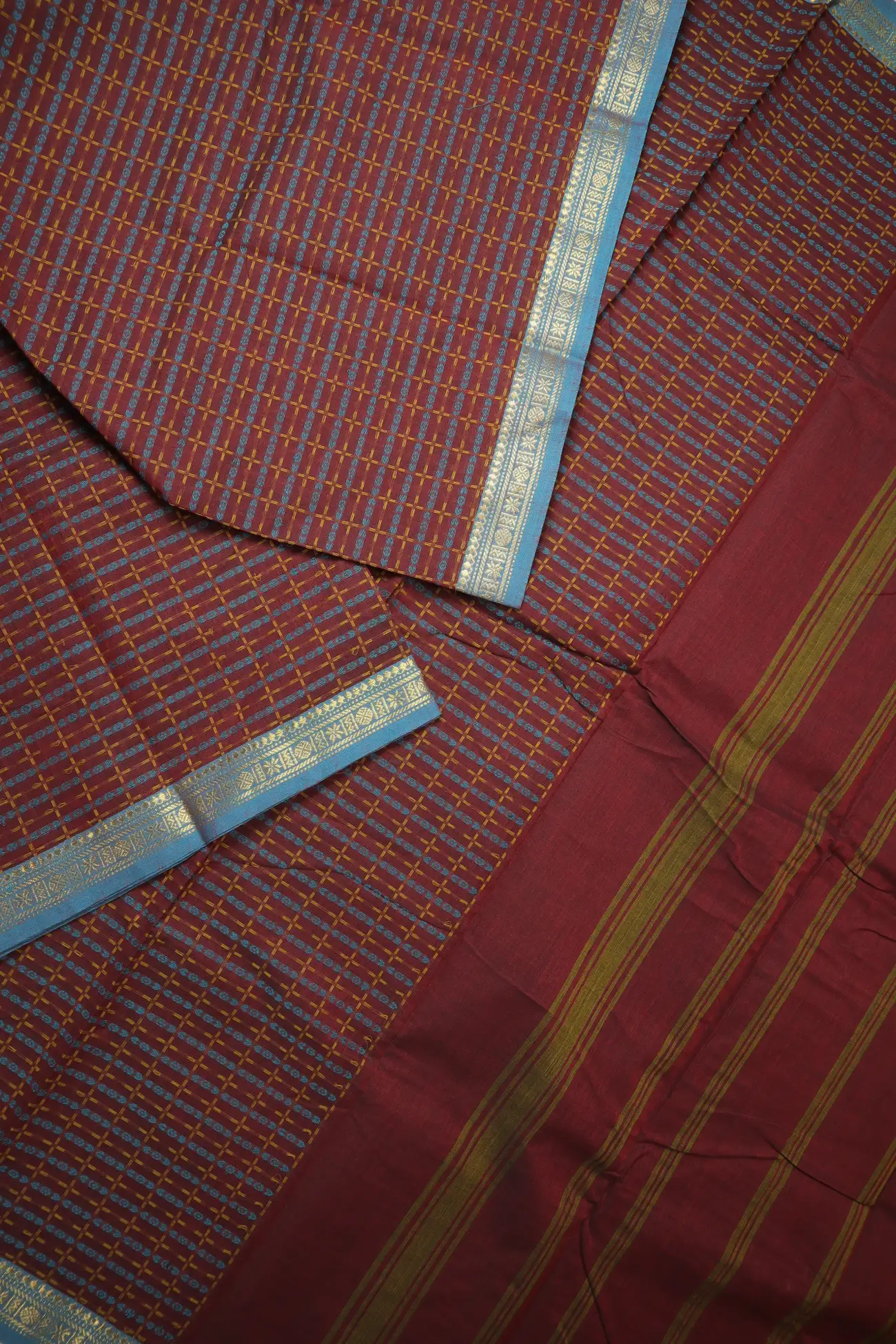 dark-maroon-plus-checked-kanchi-cotton-saree-uu005514-b