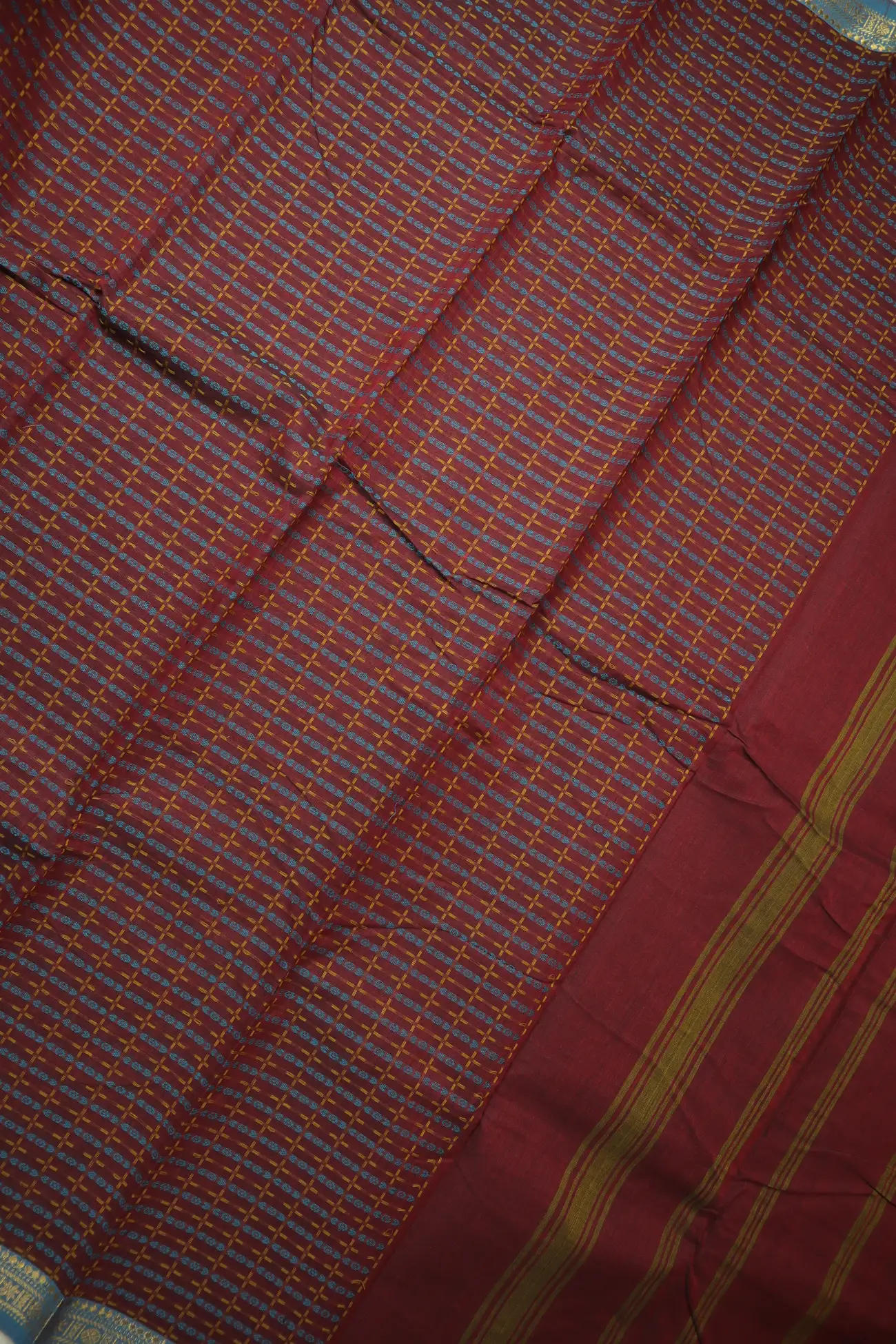 dark-maroon-plus-checked-kanchi-cotton-saree-uu005514-c