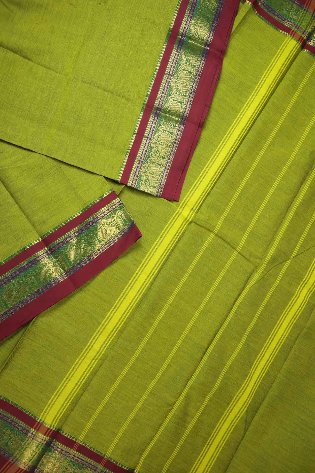 green-peacock-kundavai-saree-kun000080-b