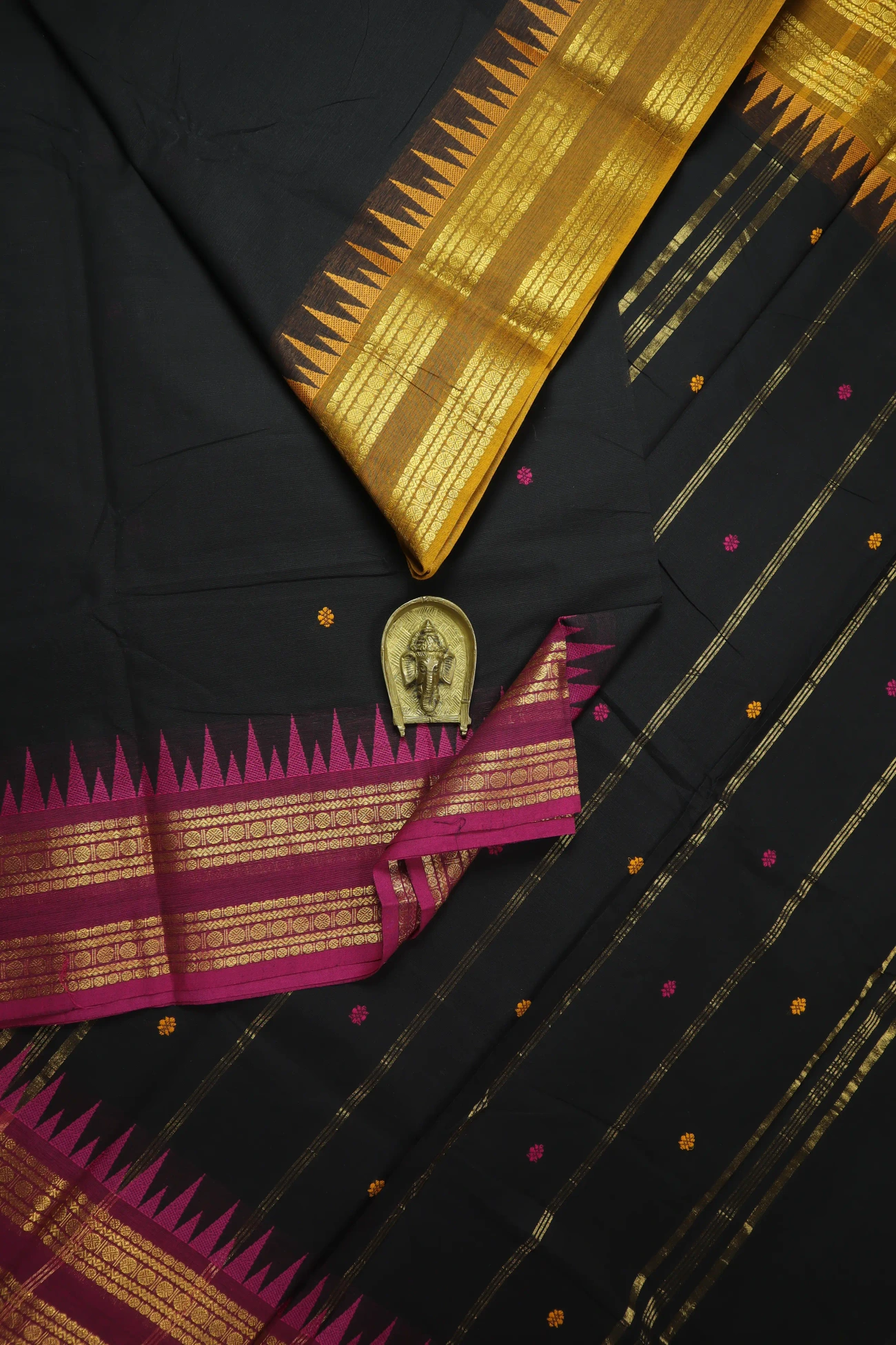 black-temple-grand-chettinad-saree-gc002491-a