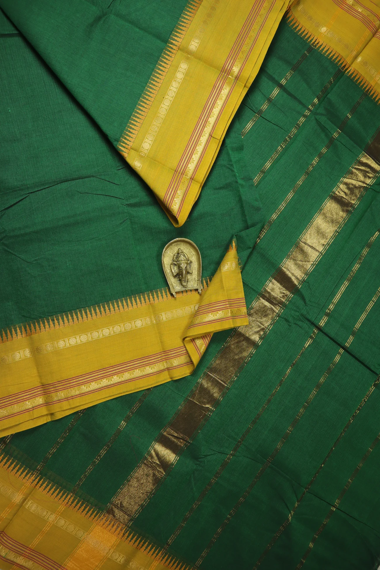 dark-green-ruthratcham-grand-chettinad-saree-gc002437-a