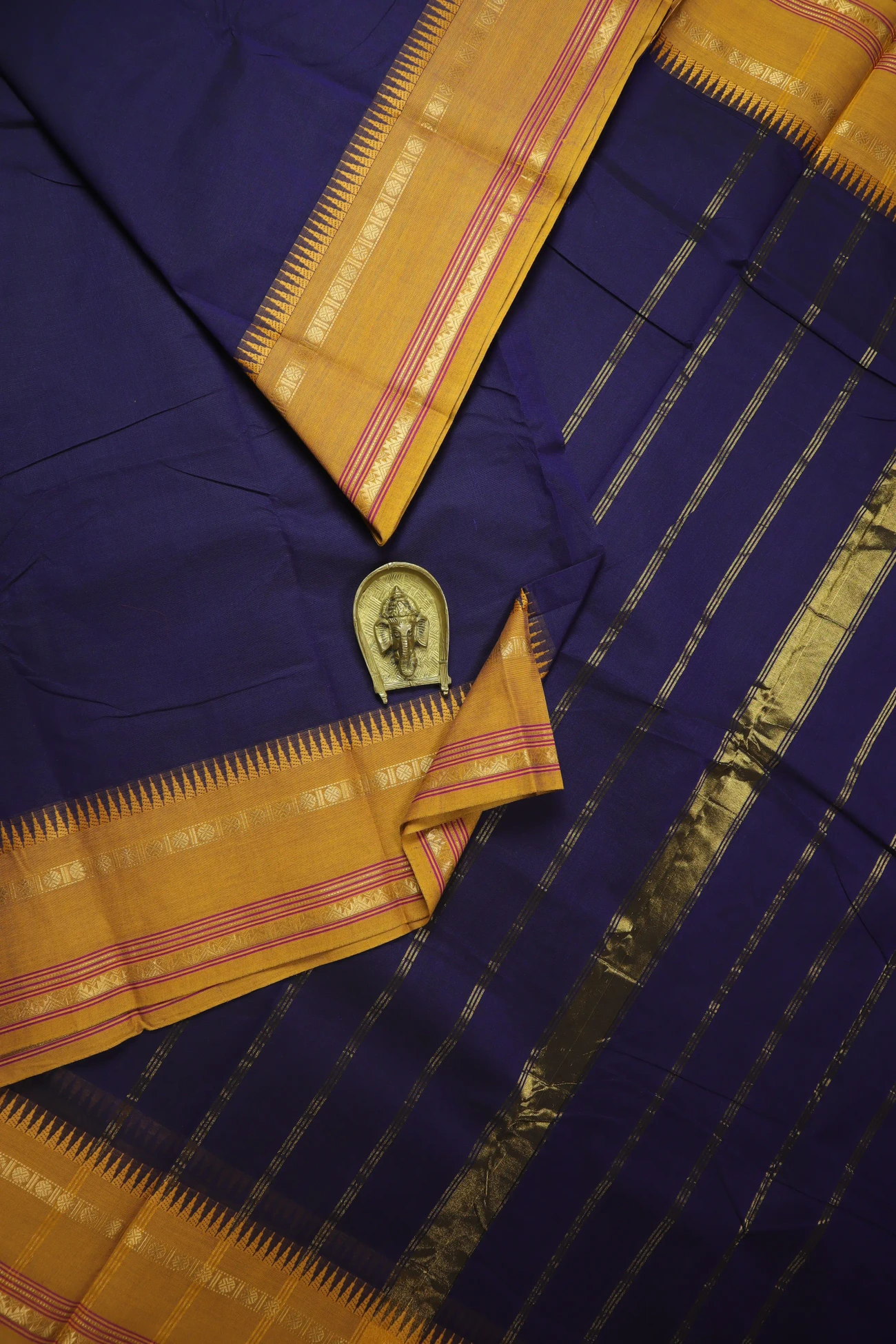 navy-oosi-gopuram-grand-chettinad-saree-gc002436-a