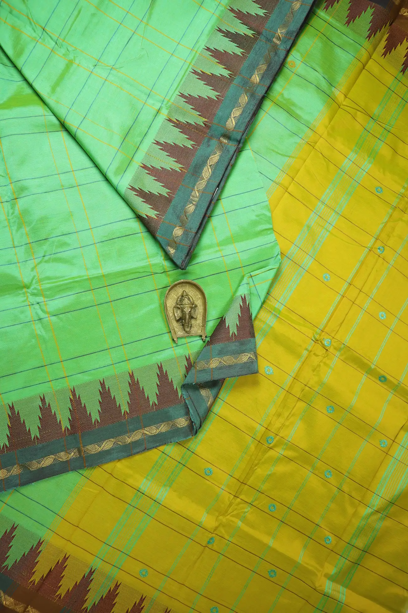 light-green-thalampoo-reku-kundavai-saree-kun000086-a