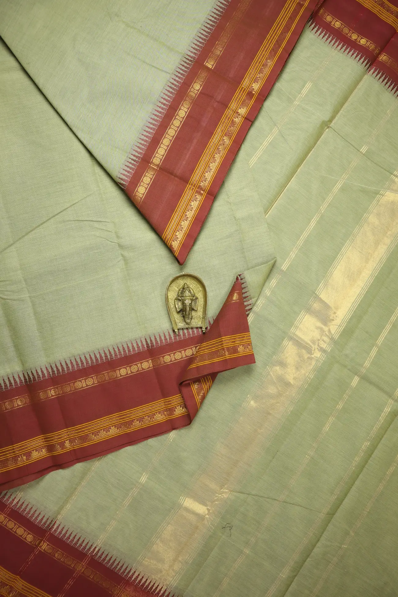 pista-green-oosi-gopuram-grand-chettinad-saree-gc002465-a