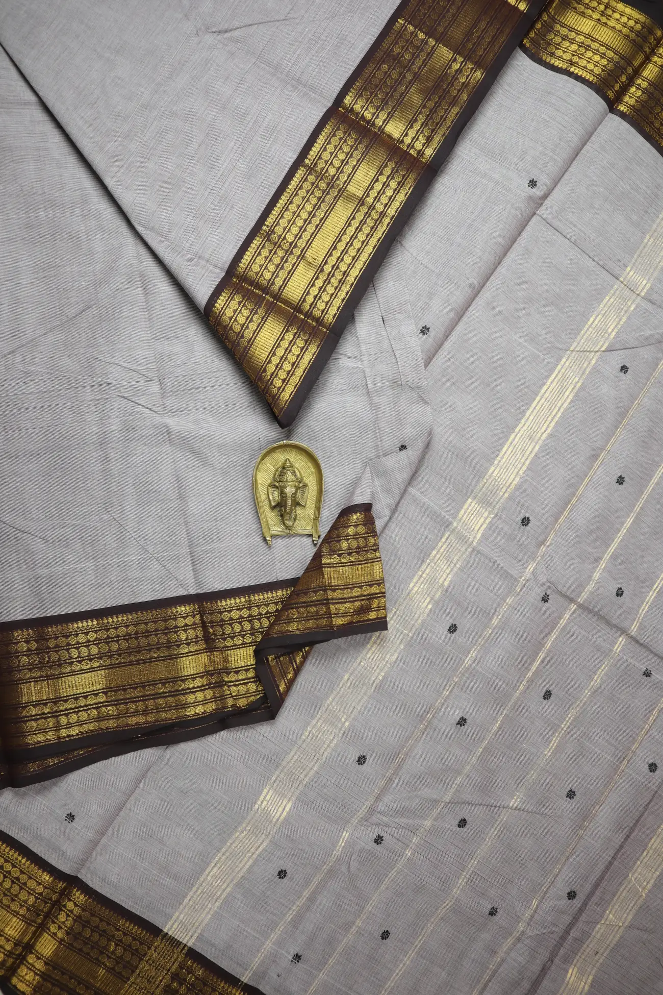 dim-gray-ruthratcham-grand-chettinad-saree-gc002485-a