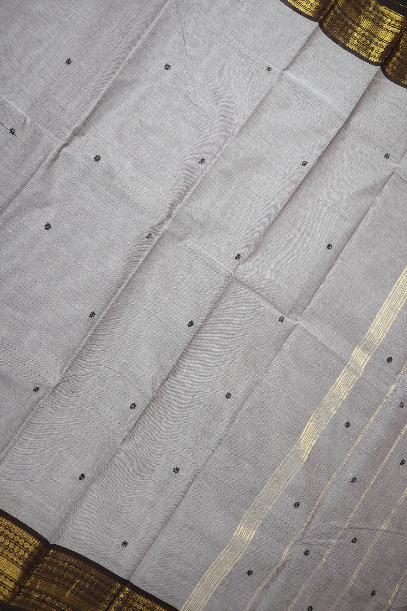 dim-gray-ruthratcham-grand-chettinad-saree-gc002485-c