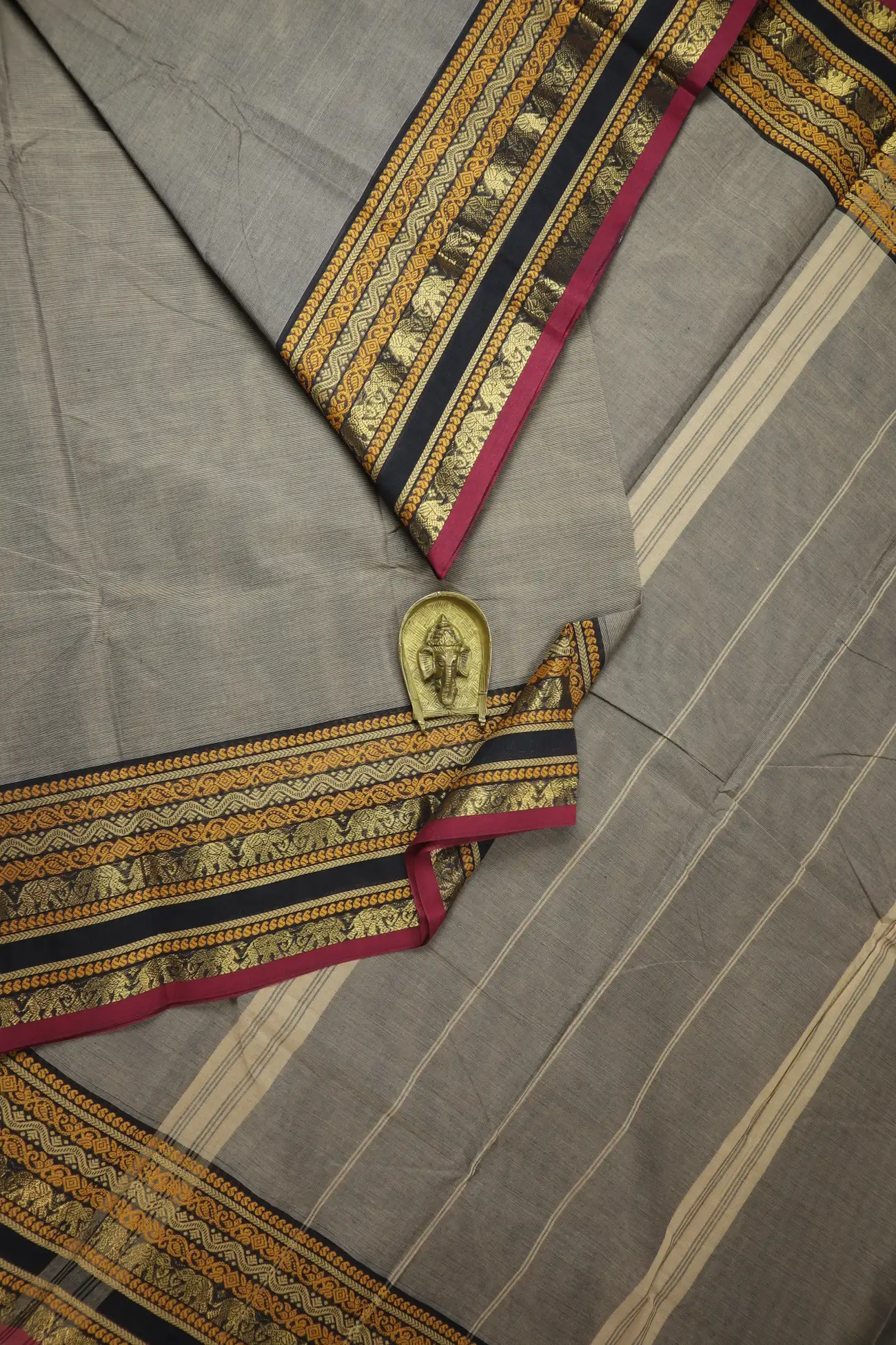 dim-gray-elephant-grand-chettinad-saree-gc002455-a
