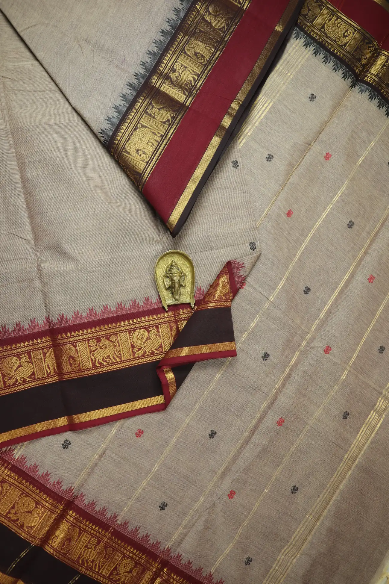 dim-gray-elephant-peacock-grand-chettinad-saree-gc002516-a