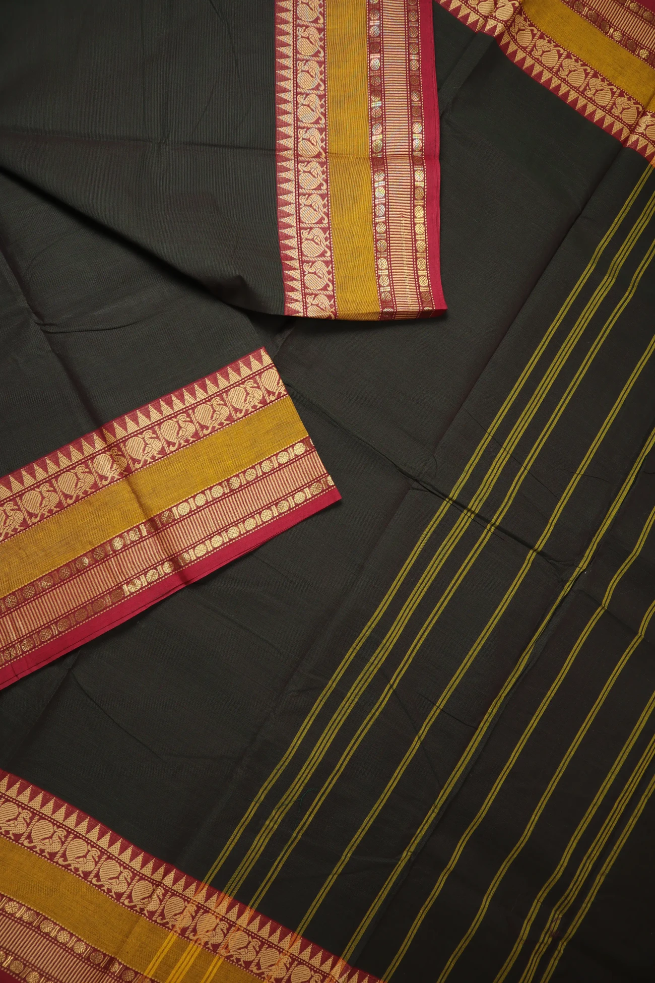 black-peacock-grand-chettinad-saree-gc002585-b