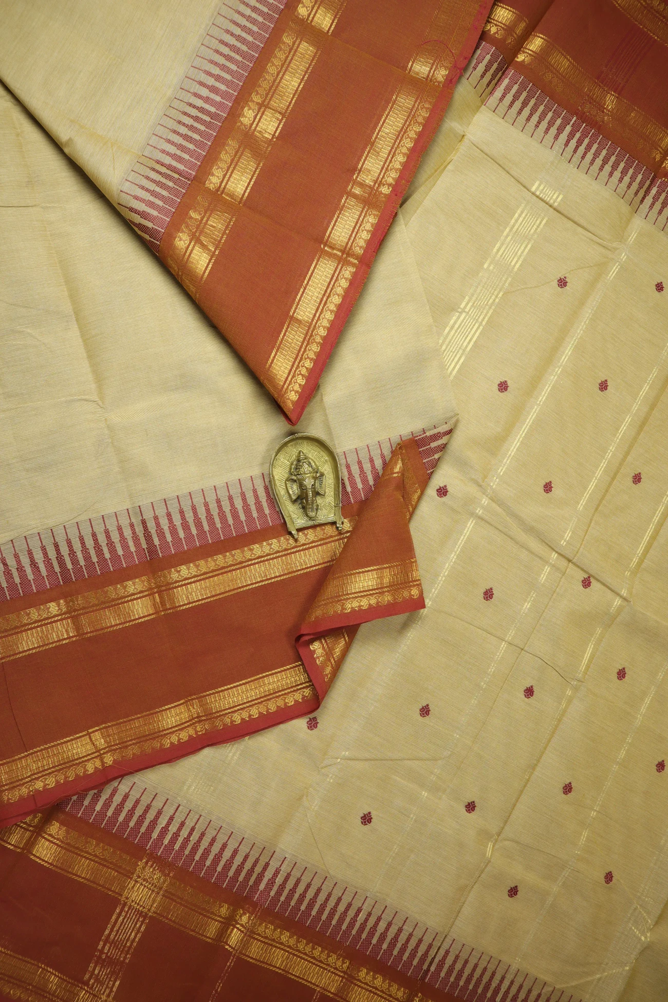 wheat-oosi-gopuram-grand-chettinad-saree-gc002519-a
