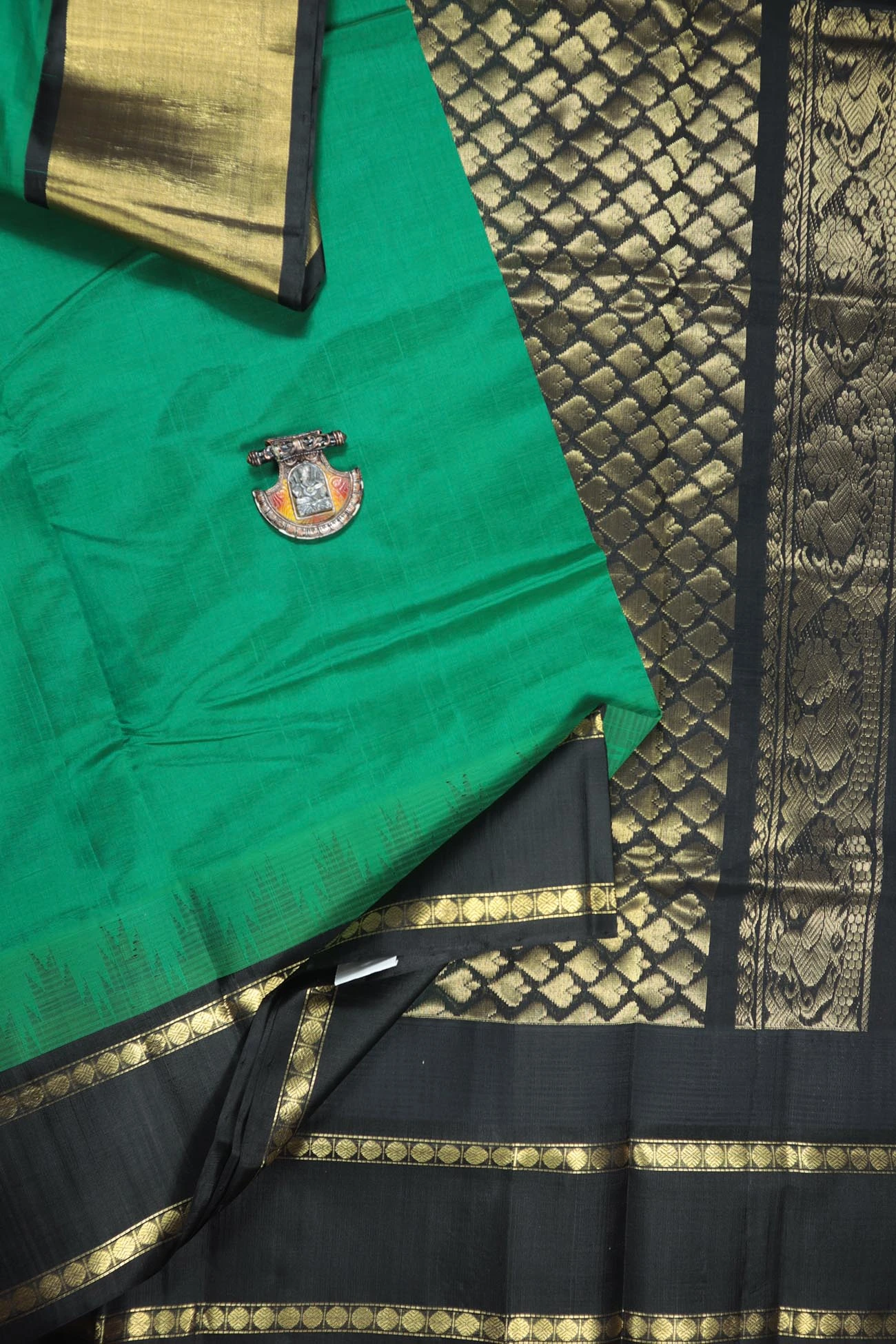 dark-green-temple-cotton-silk-sarees-sc002056-d