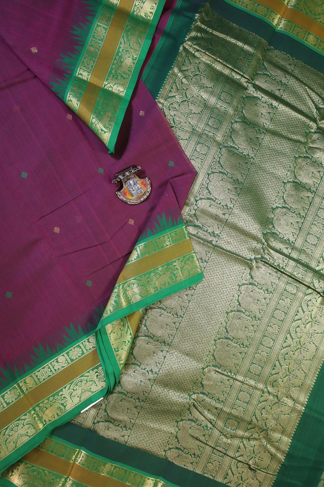 dark-magenta-peacock-kanchi-cotton-sarees-uu004290-d