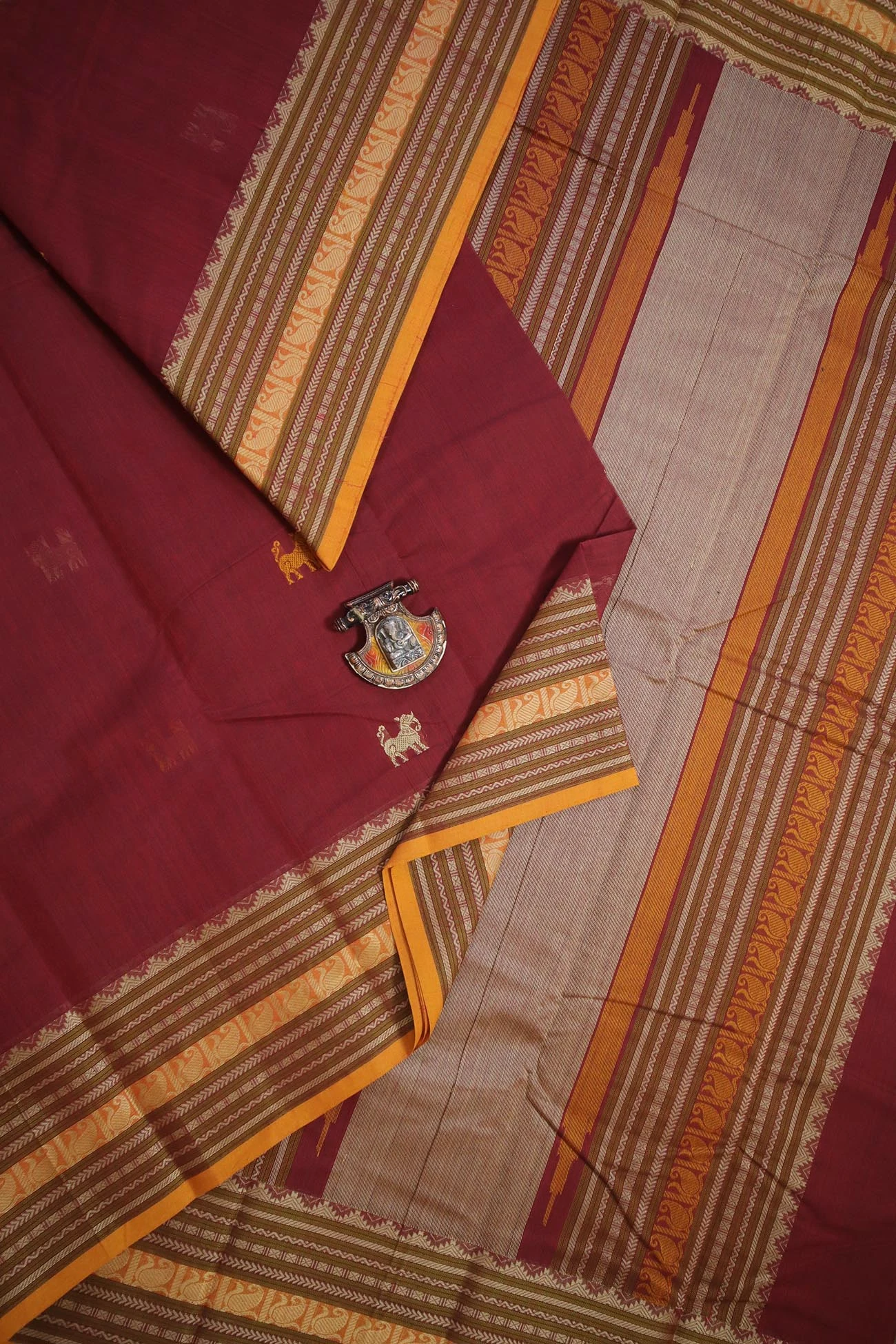 maroon-yazhi-kanchi-cotton-sarees-uu004393-d