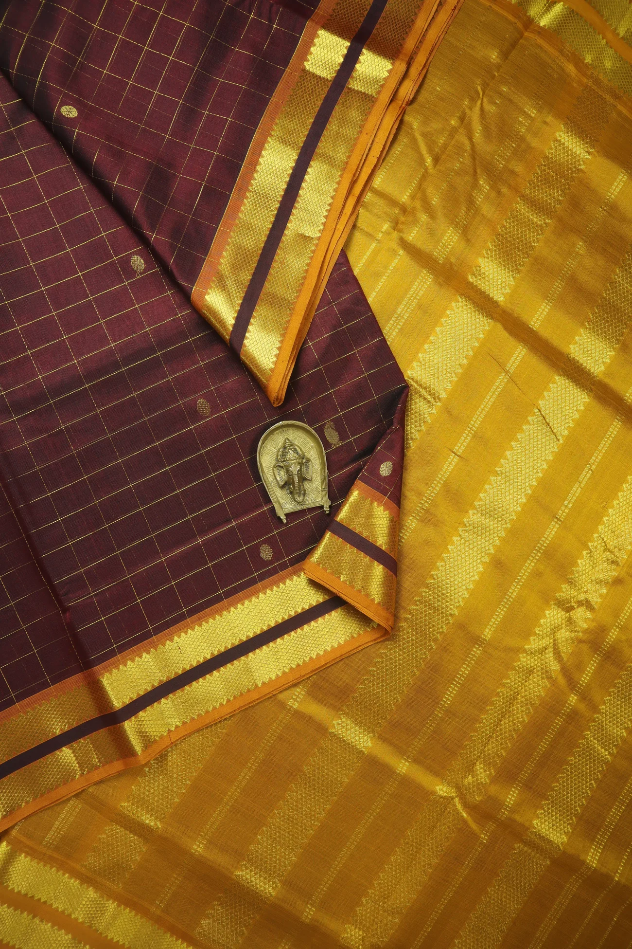 maroon-buttas-cotton-silk-sarees-sc003038-a
