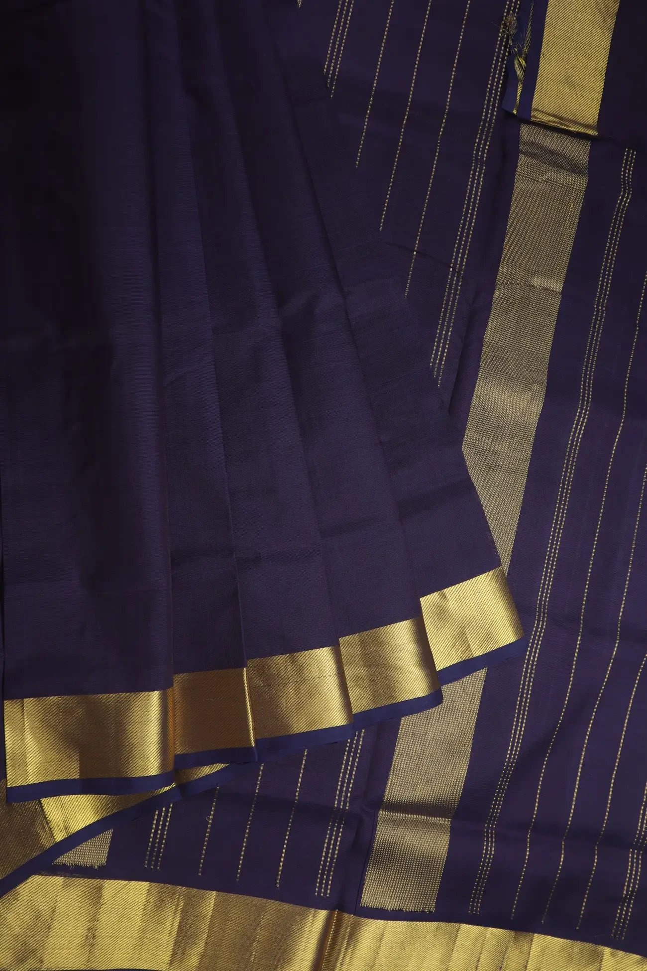 navy-bavanji-border-kanchi-silk-cotton-saree-sc002942-f