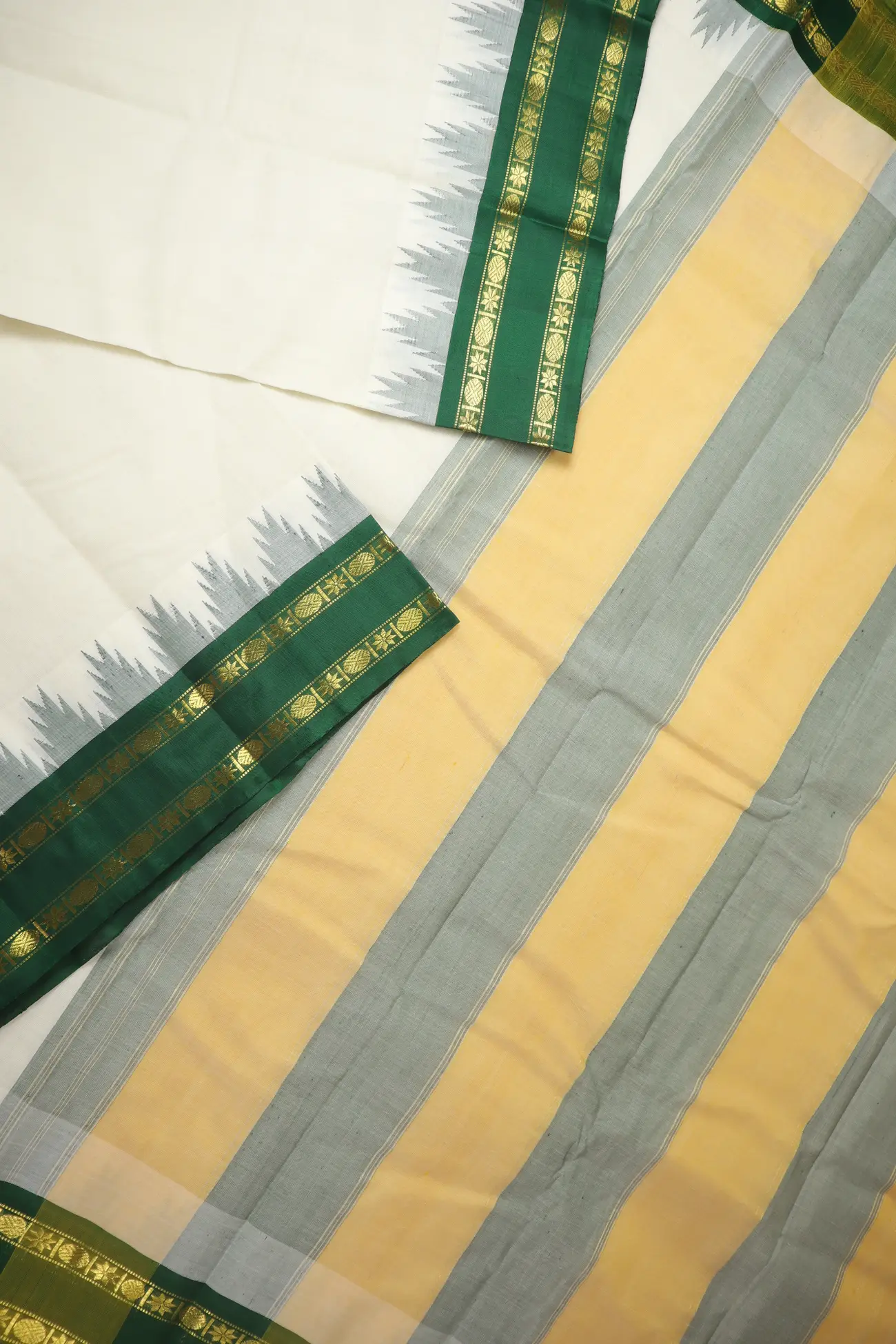 white-thalampoo-reku-gadwal-saree-sb000085-c