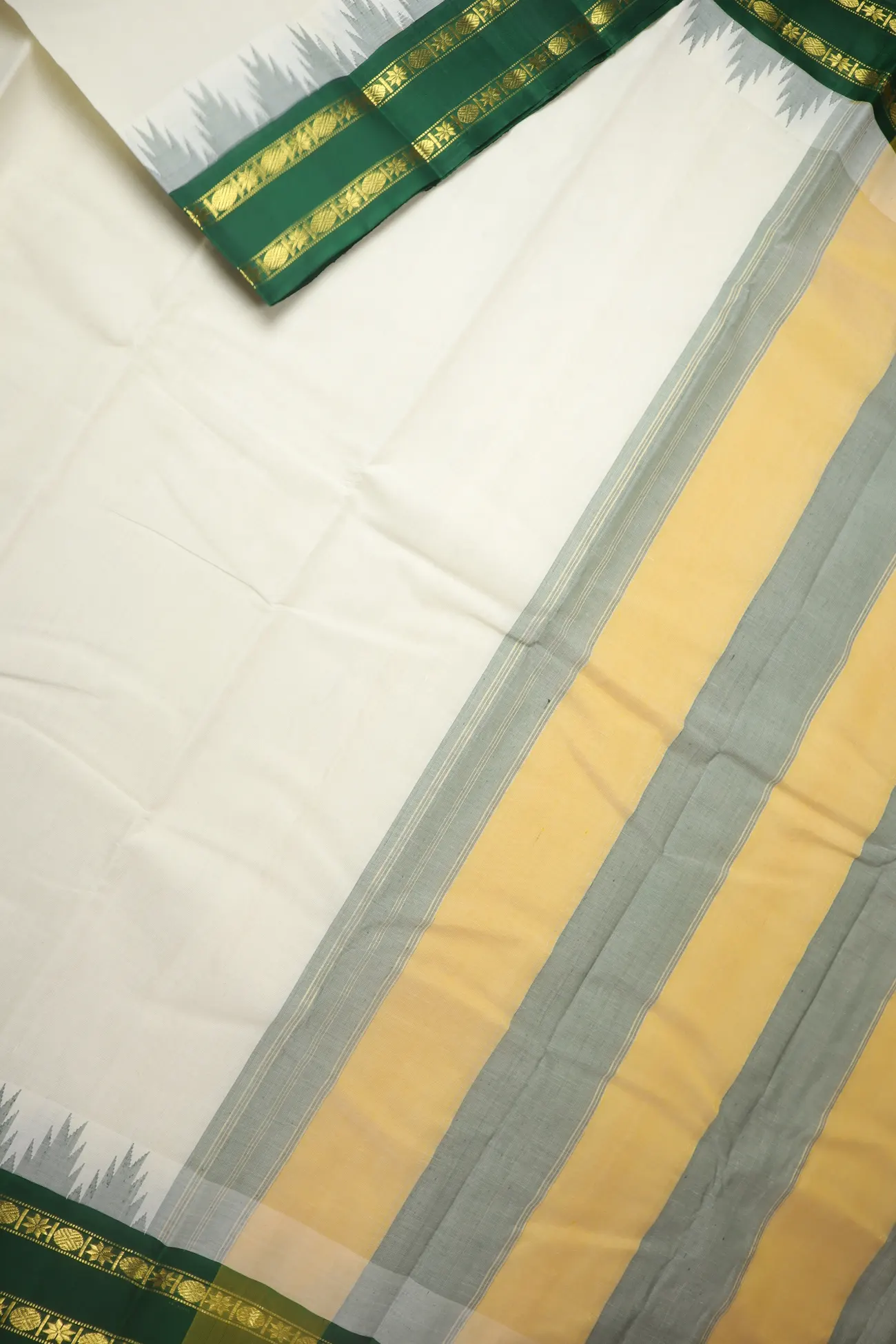 white-thalampoo-reku-gadwal-saree-sb000085-f