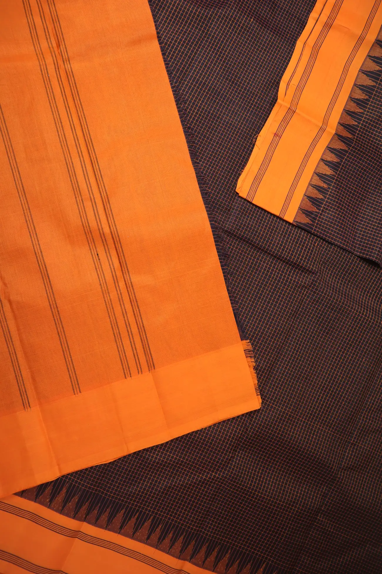 navy-checked-gadwal-saree-sb000087-f