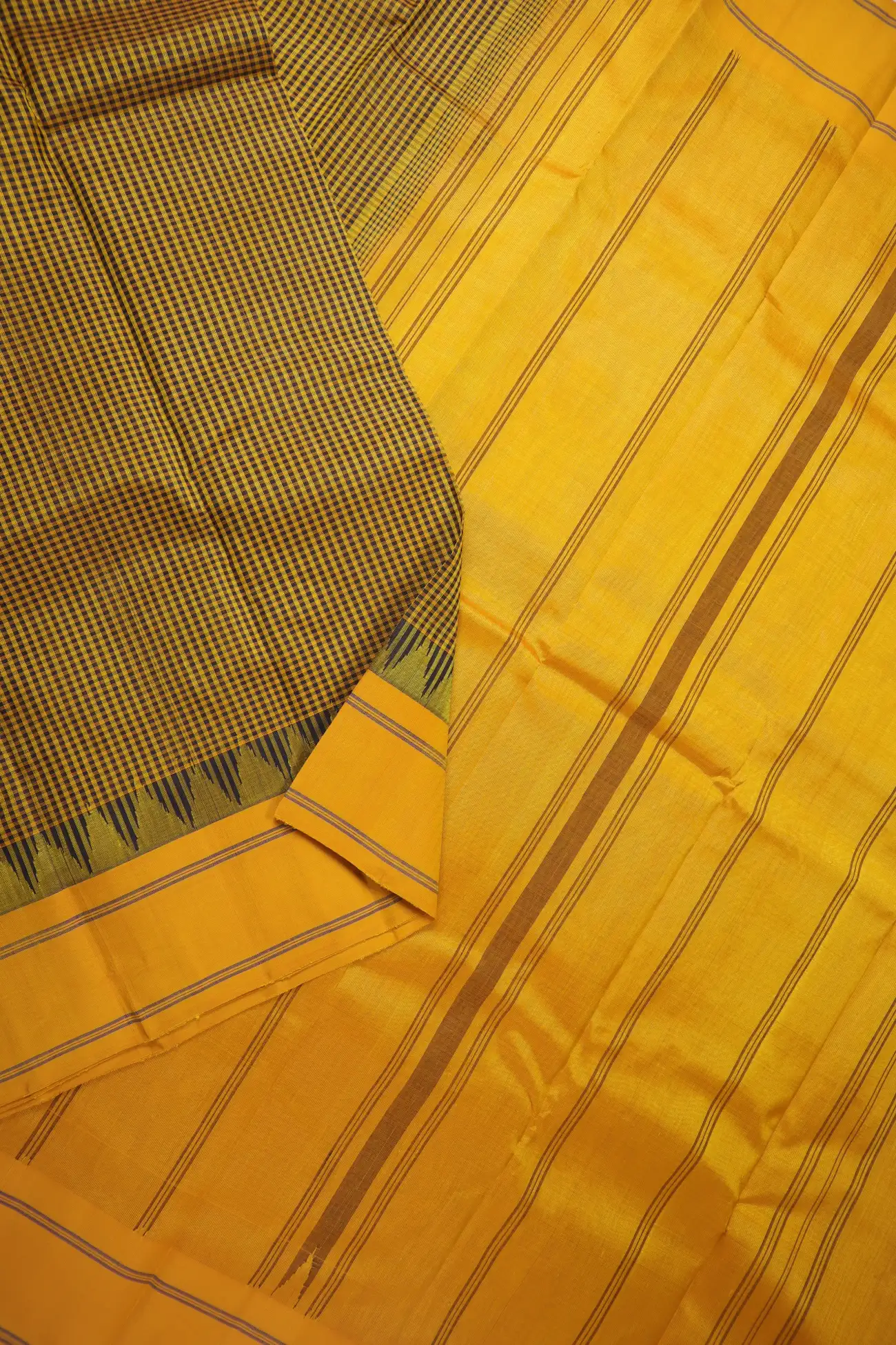 mustard-checked-gadwal-saree-sb000091-c