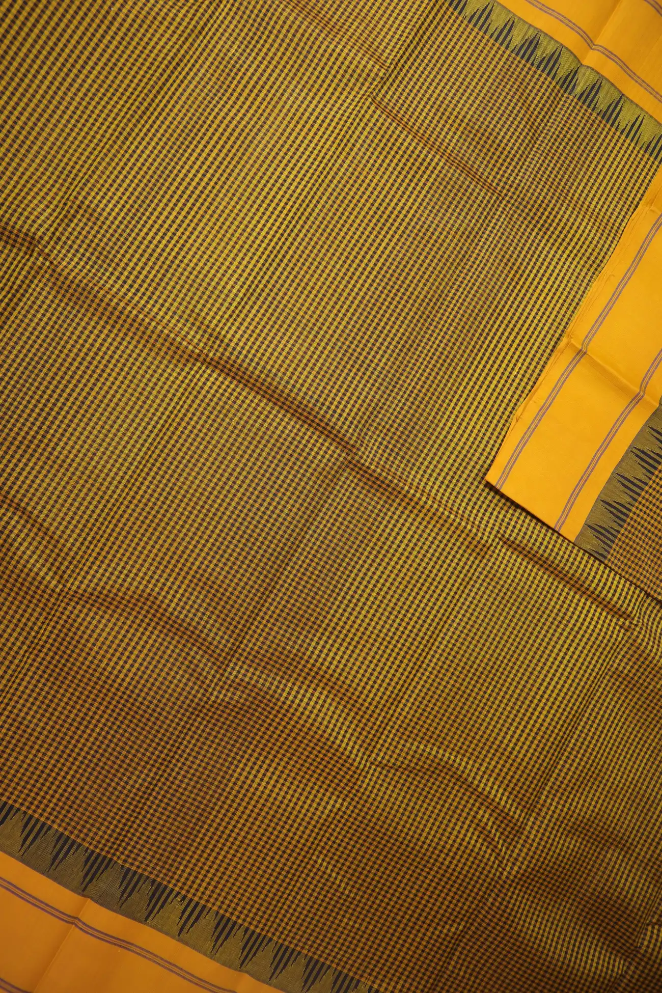mustard-checked-gadwal-saree-sb000091-e
