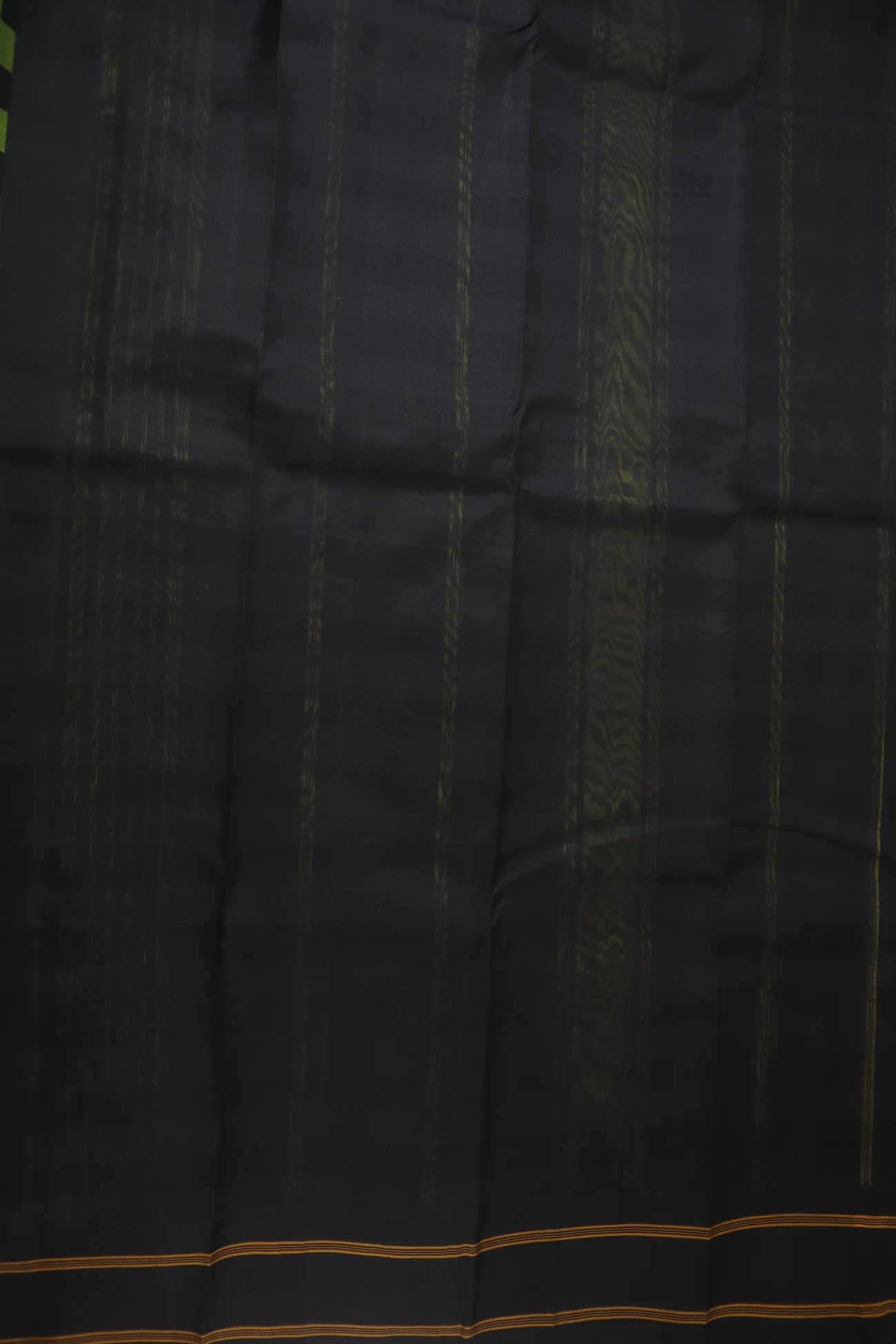 light-green-checked-gadwal-saree-sb000089-g